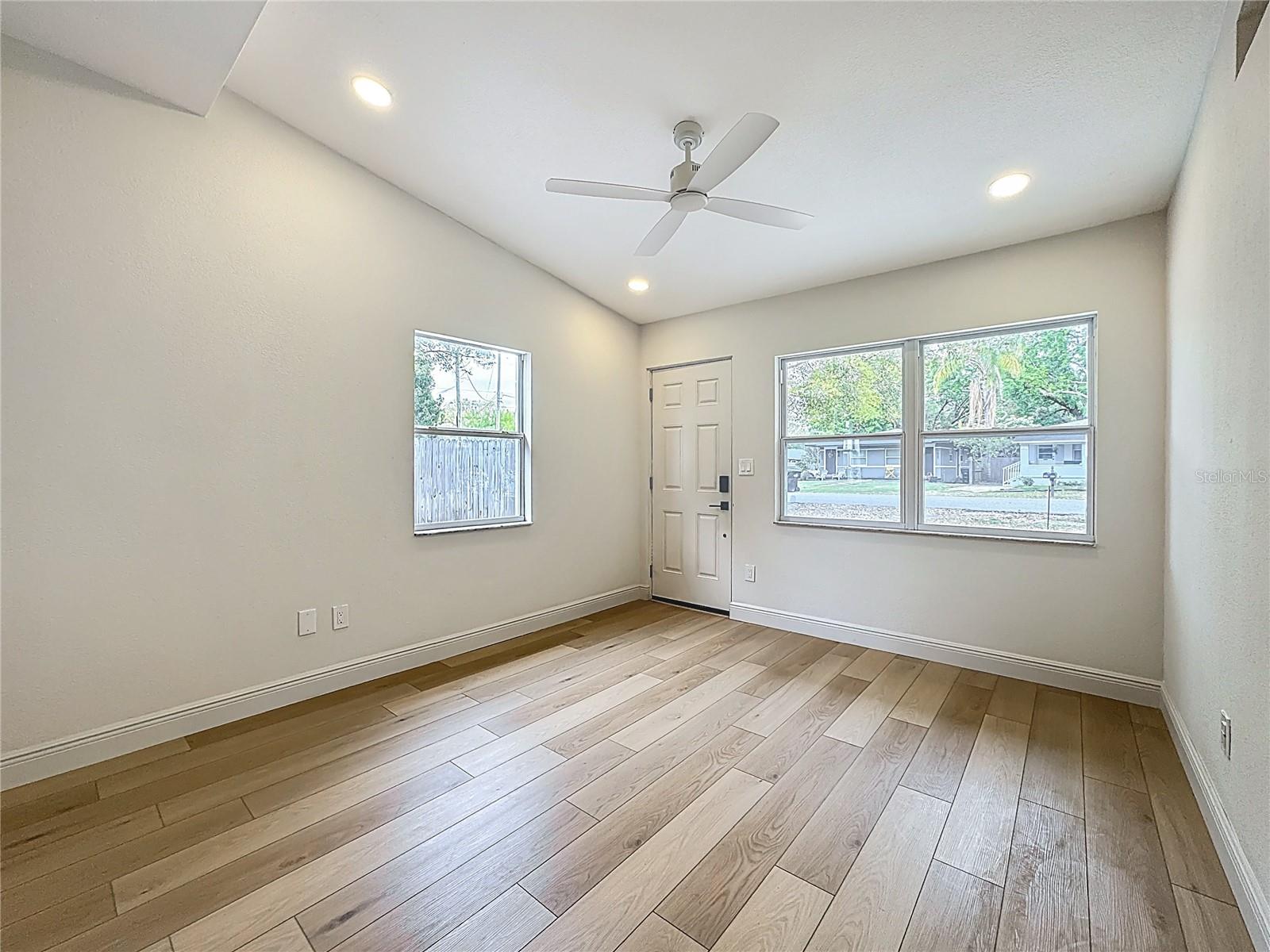 1018 Dowd Ave Property Photo 12