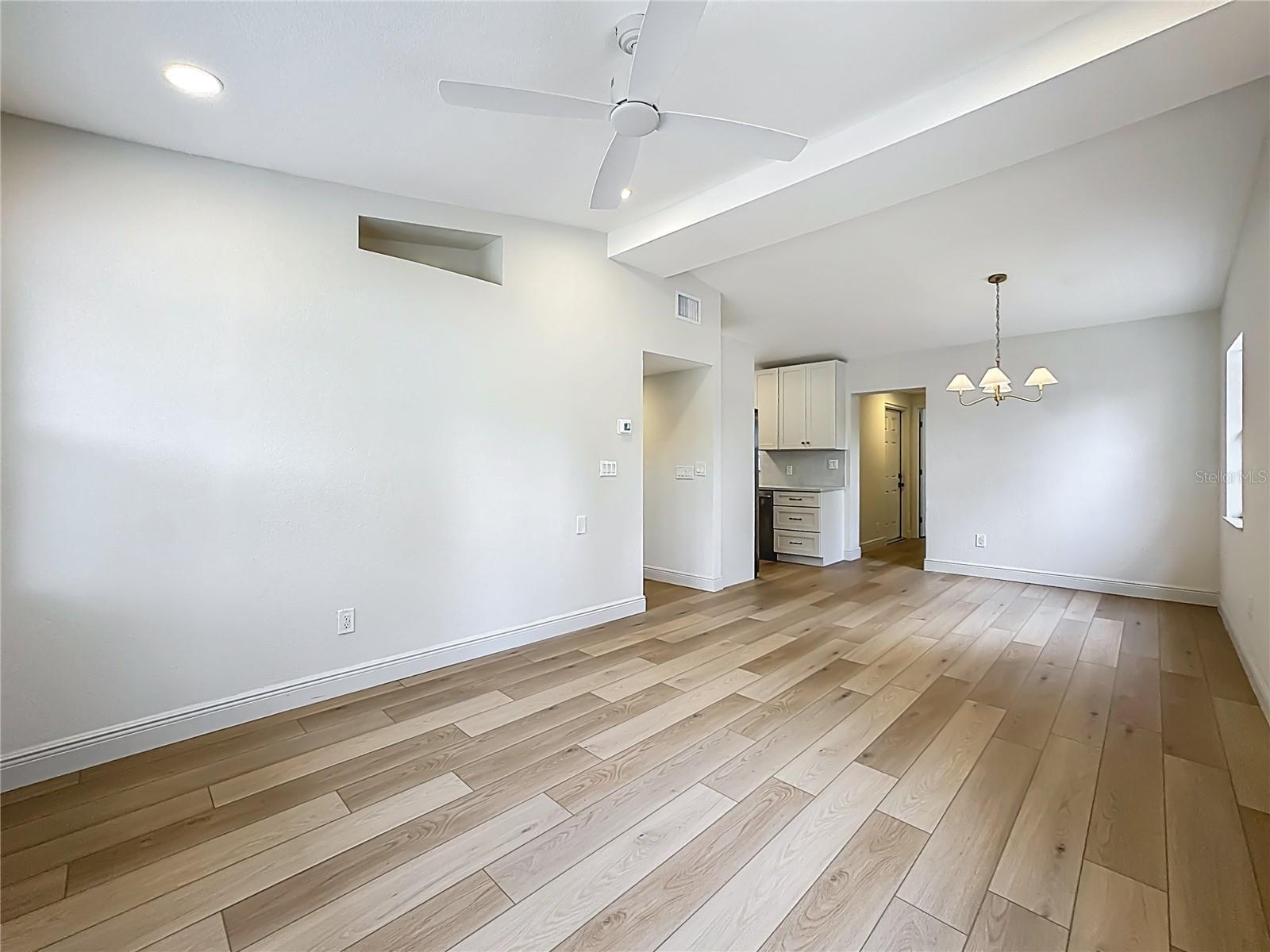 1018 Dowd Ave Property Photo 14