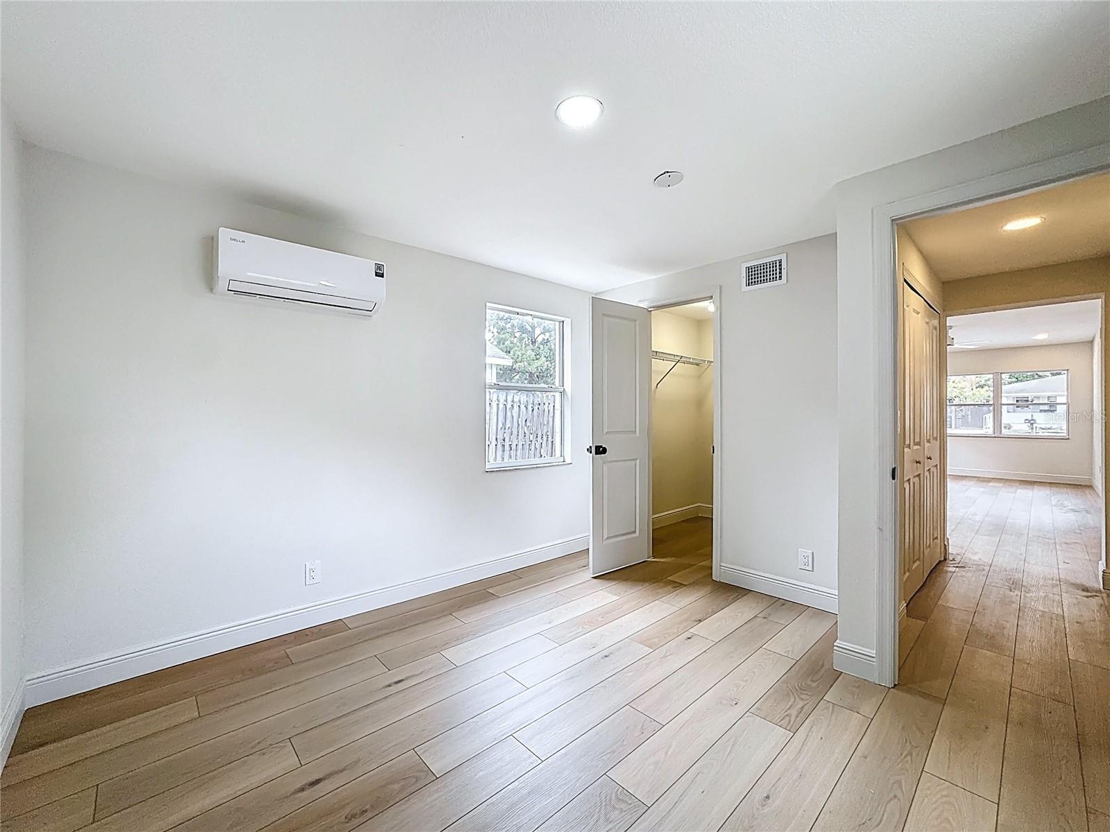 1018 Dowd Ave Property Photo 19