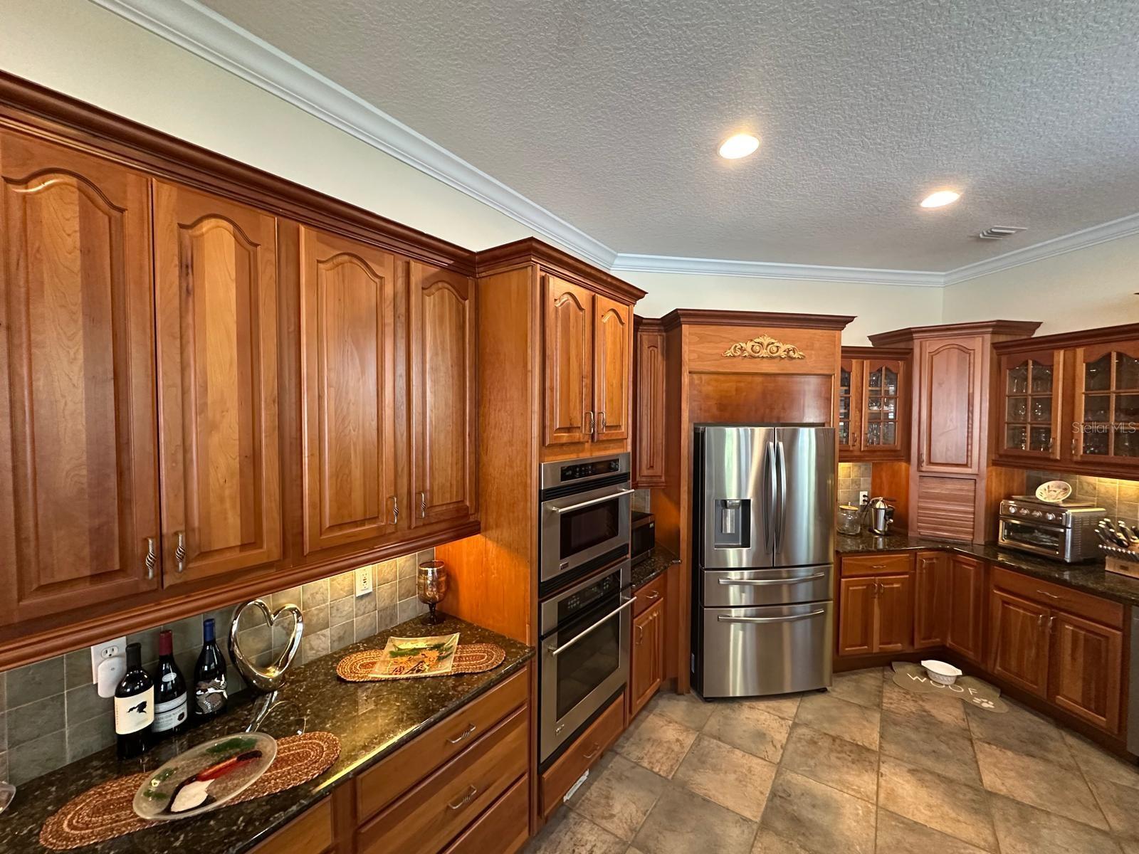 8734 Crestgate Cir Property Photo 15