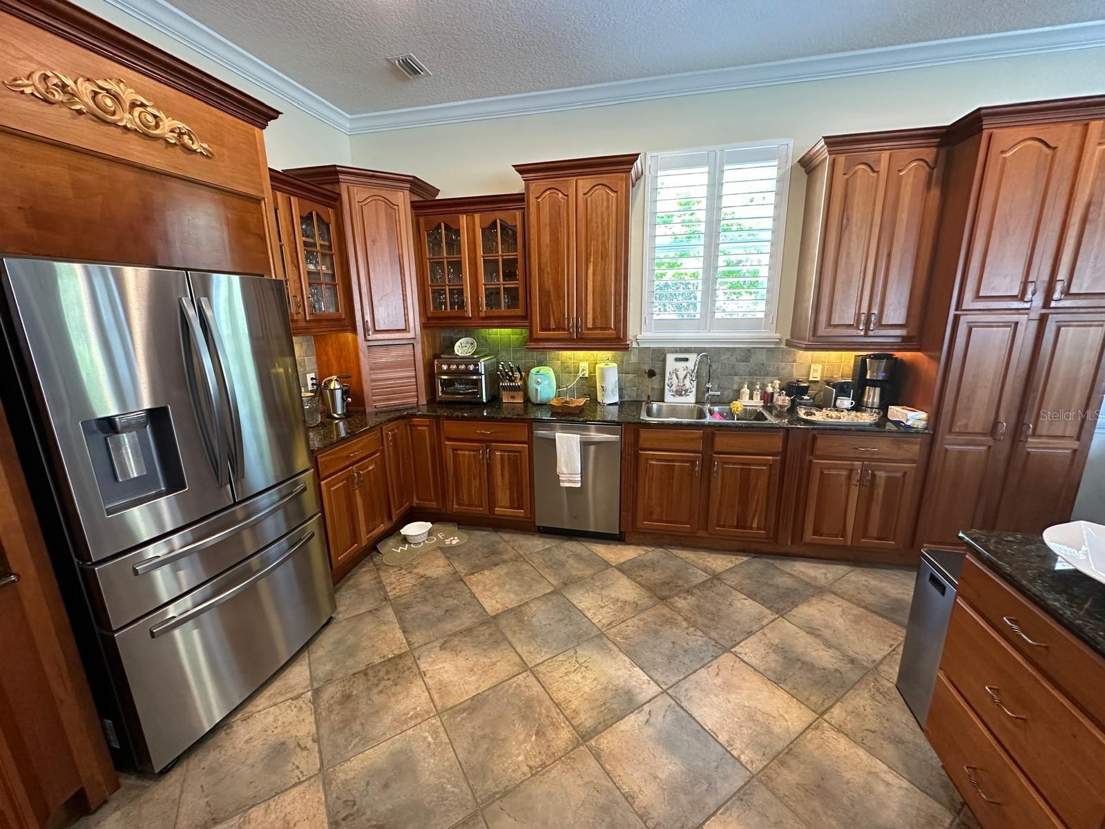 8734 Crestgate Cir Property Photo 16
