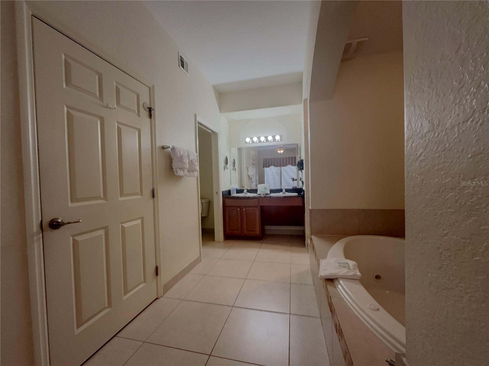 8125 Resort Village Dr #5304 Property Photo 17