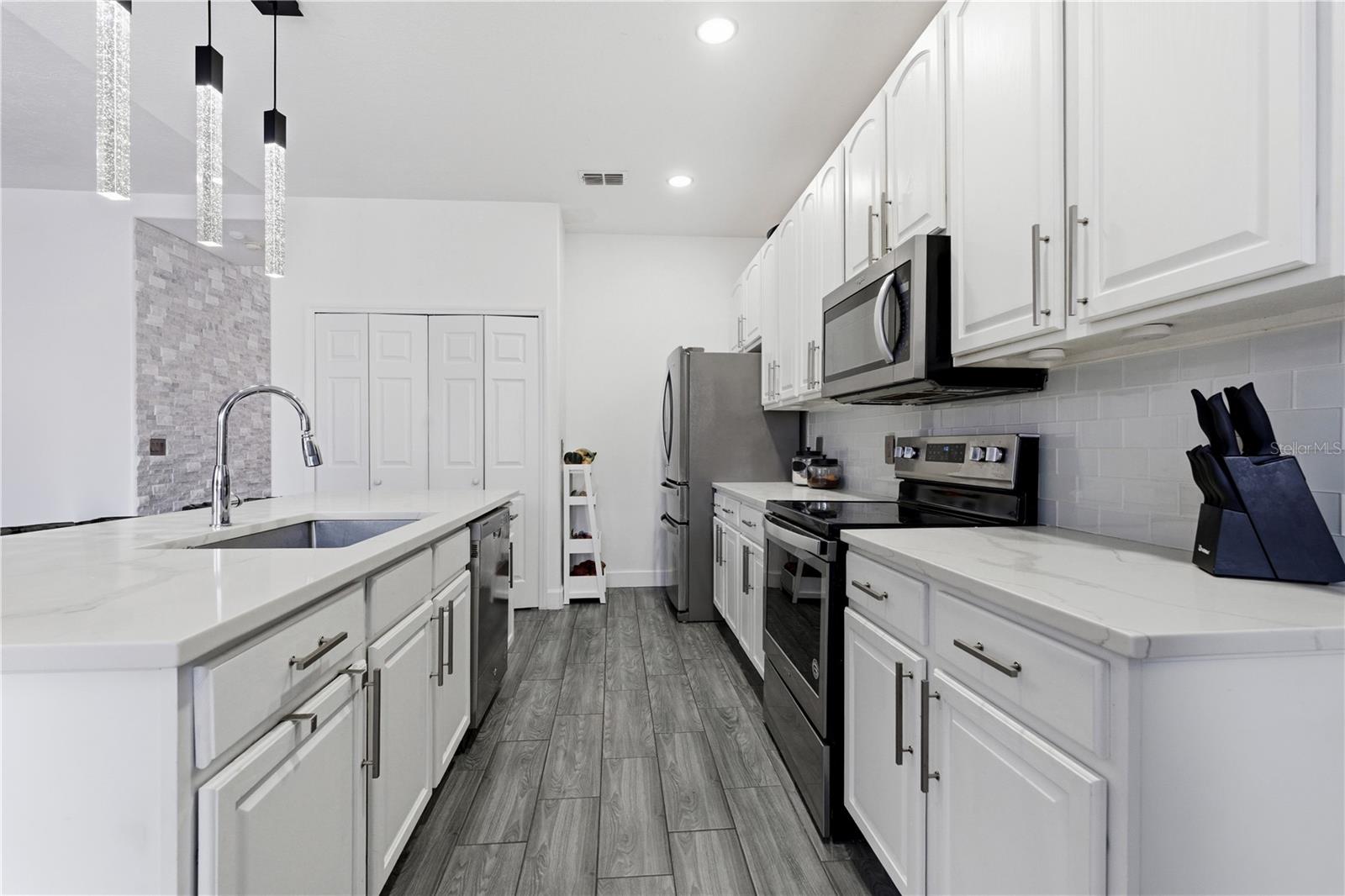 13060 Hatherton Cir Property Photo 33
