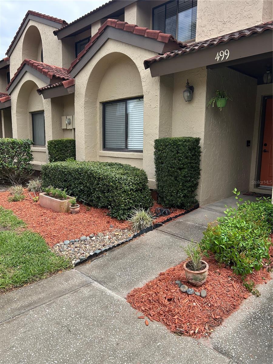 499 Club Dr Property Photo 1