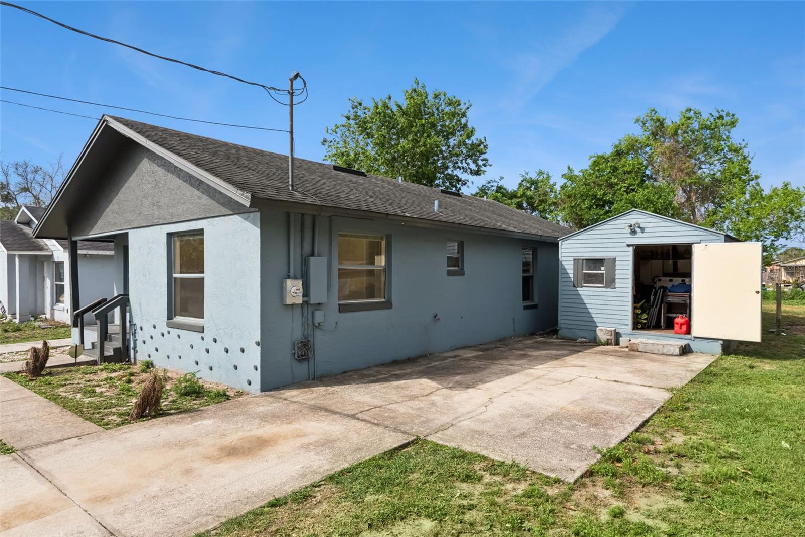 2260 Dolarway St Property Photo 2