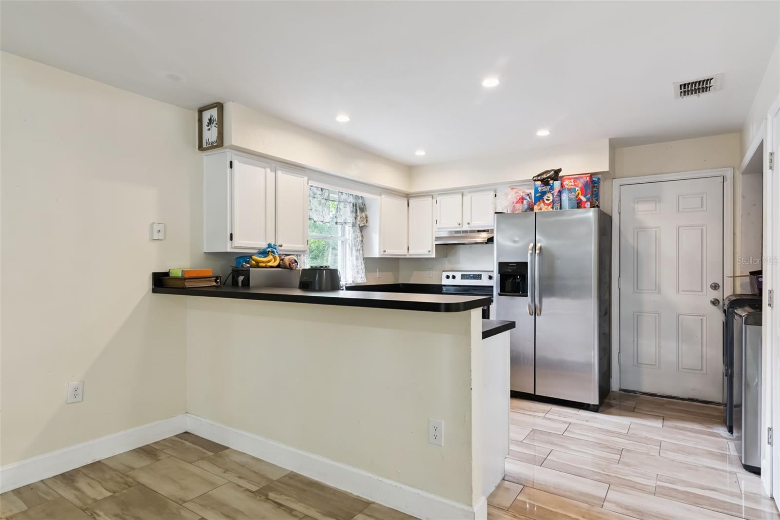 2260 Dolarway St Property Photo 11
