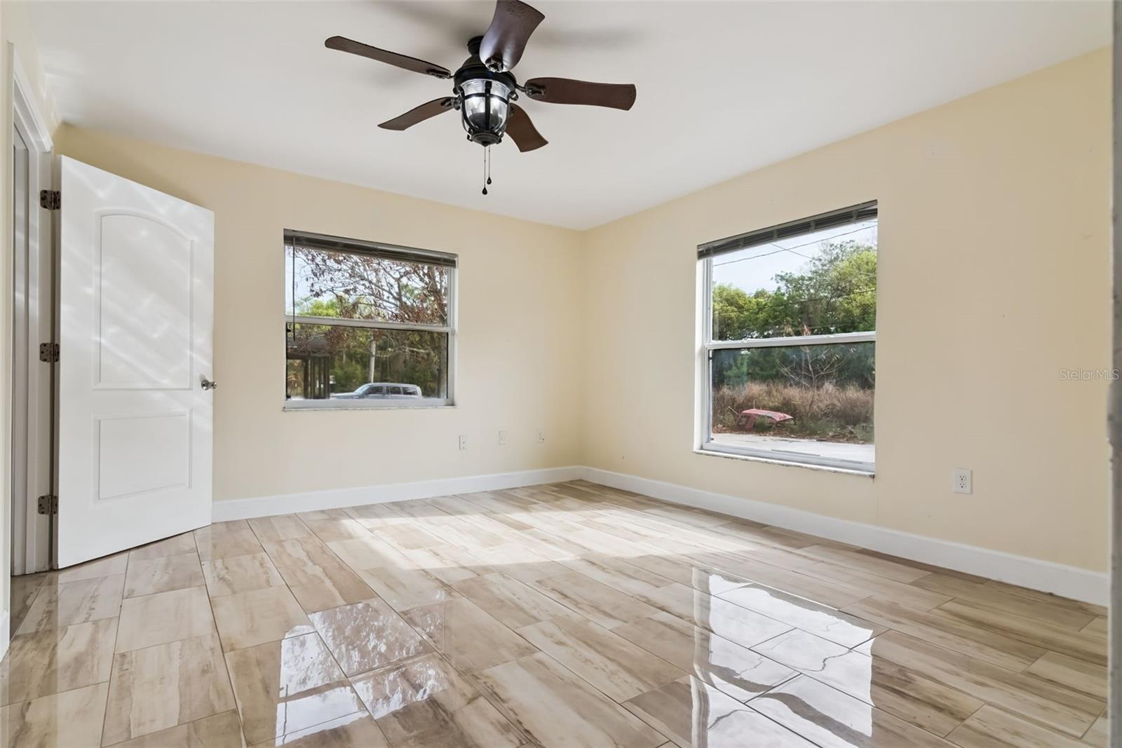 2260 Dolarway St Property Photo 14