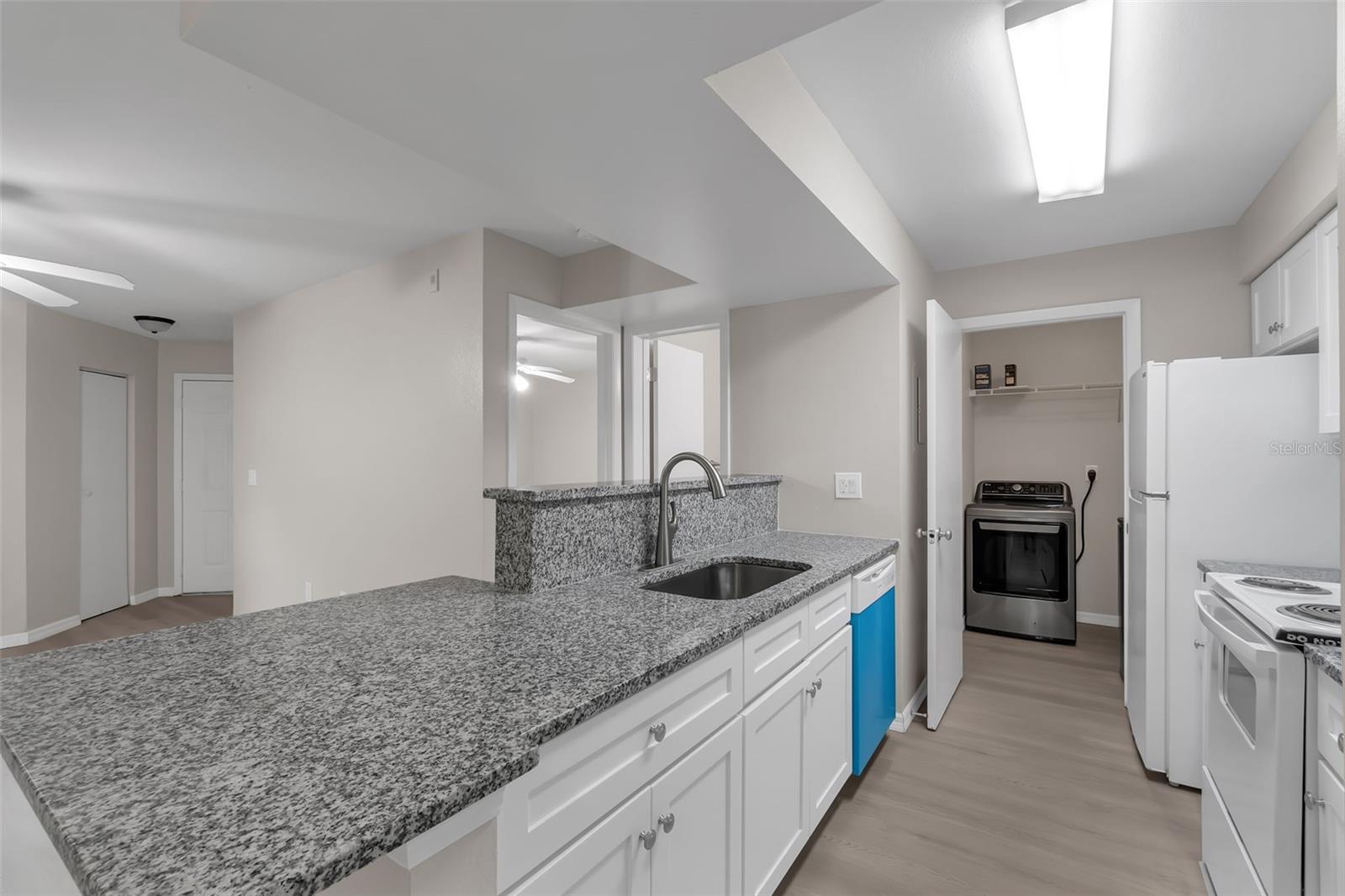 3016 Parkway Blvd #206 Property Photo 9