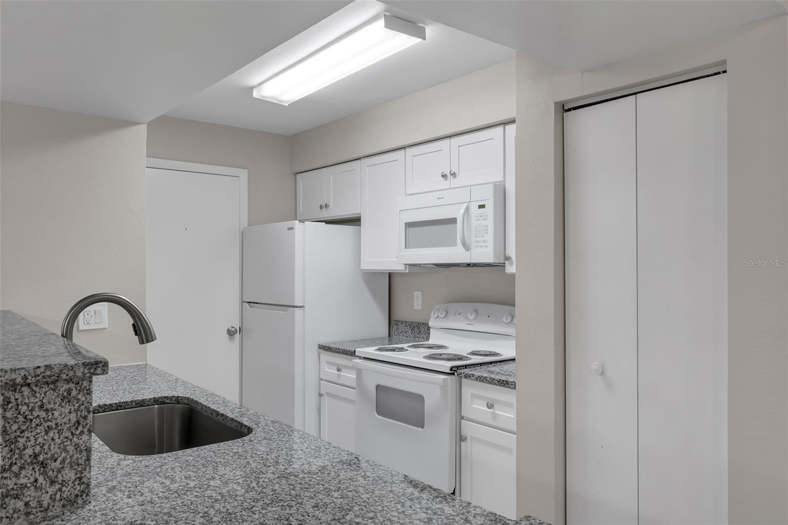 3016 Parkway Blvd #206 Property Photo 11