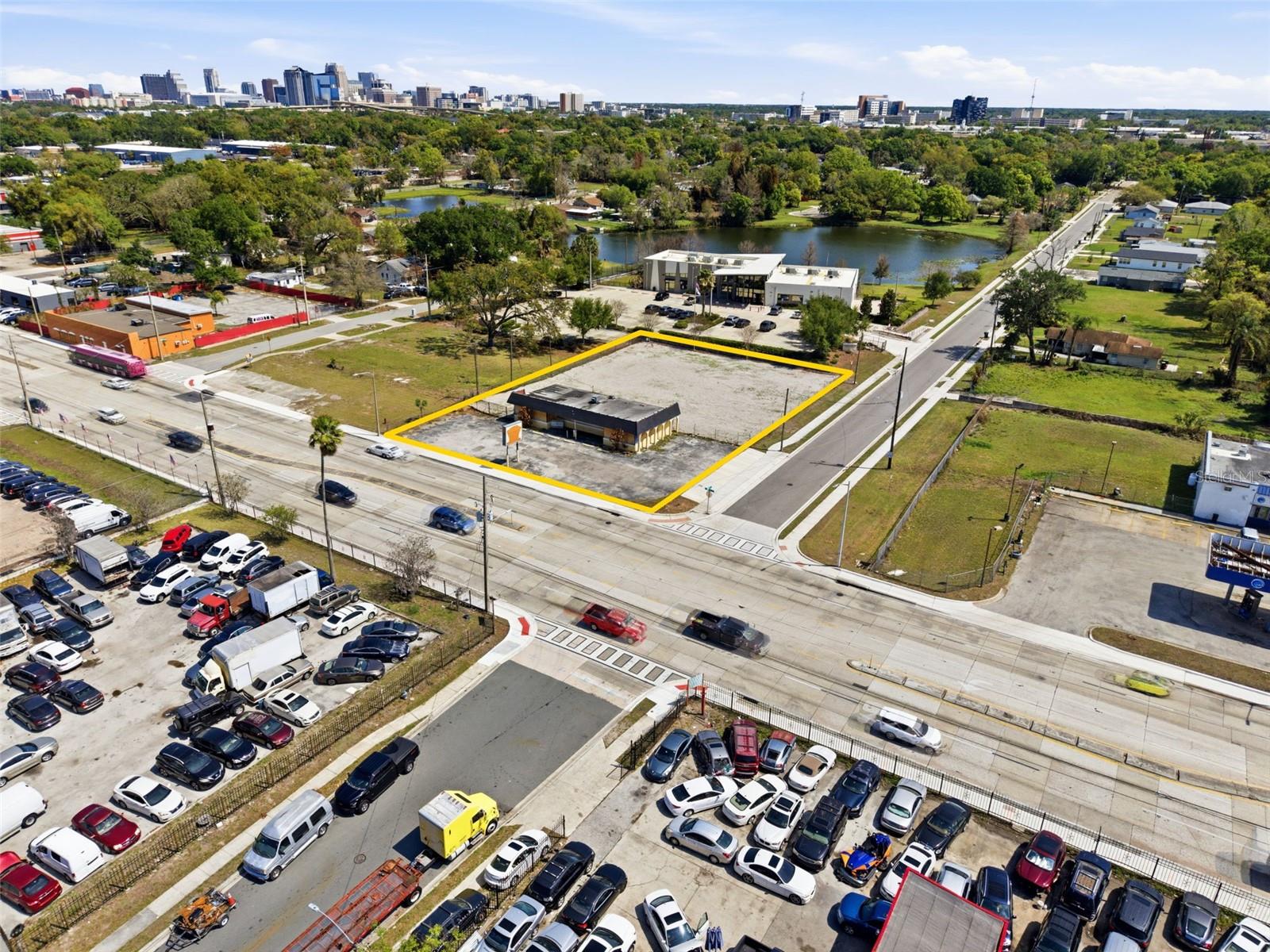 1919 S Orange Blossom Trl Property Photo 1