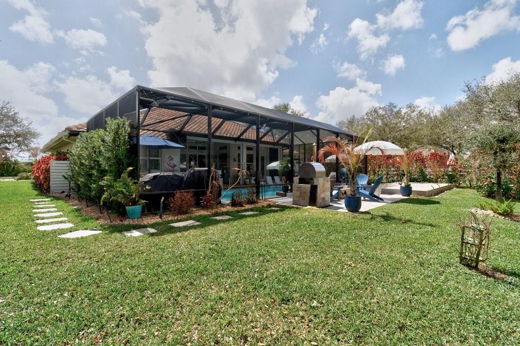 8260 Meredith Pl Property Photo 44