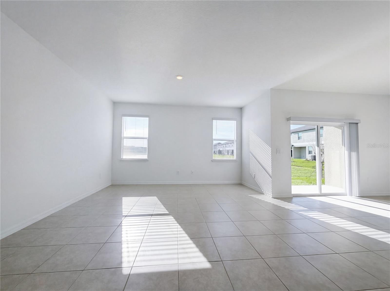 9443 Gulf Shore Ter Property Photo 3