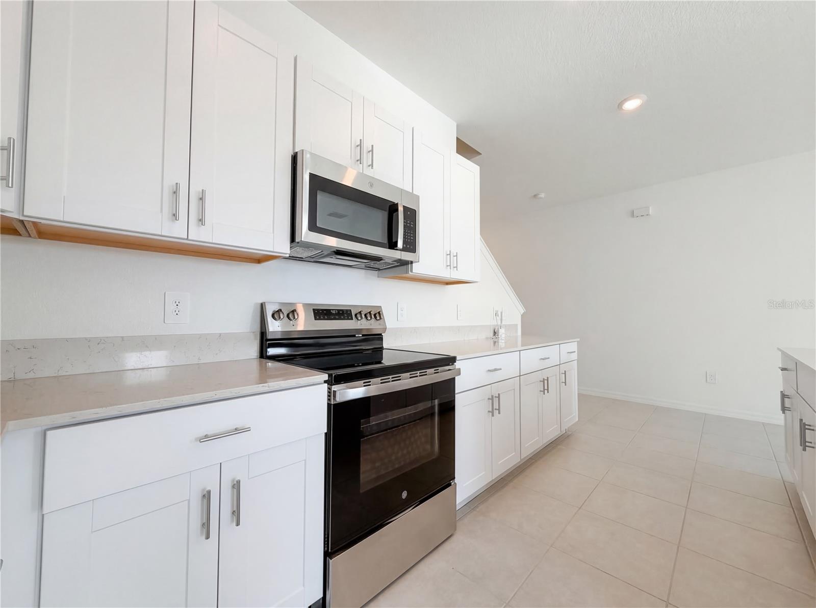 9443 Gulf Shore Ter Property Photo 12