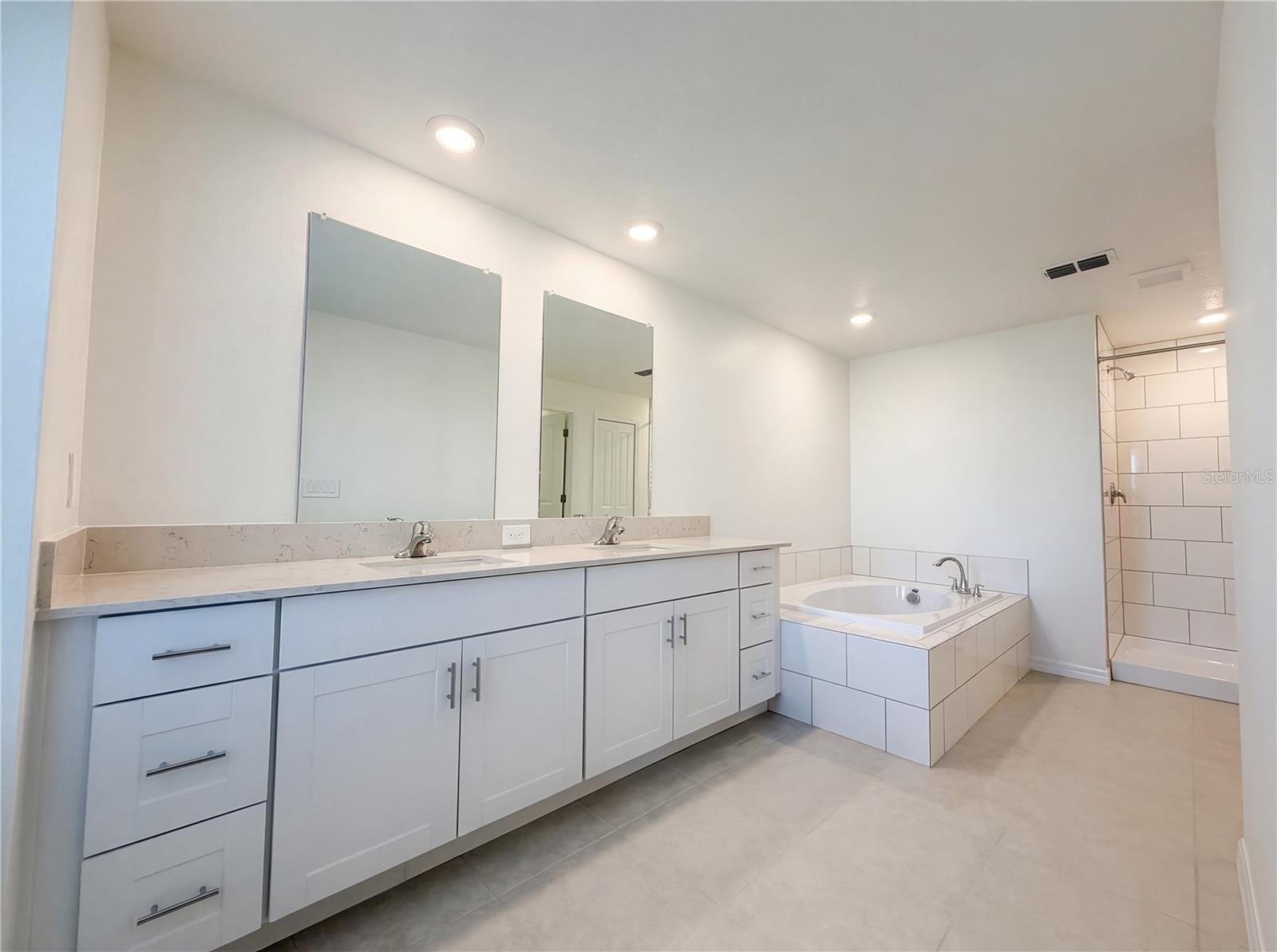 9443 Gulf Shore Ter Property Photo 17