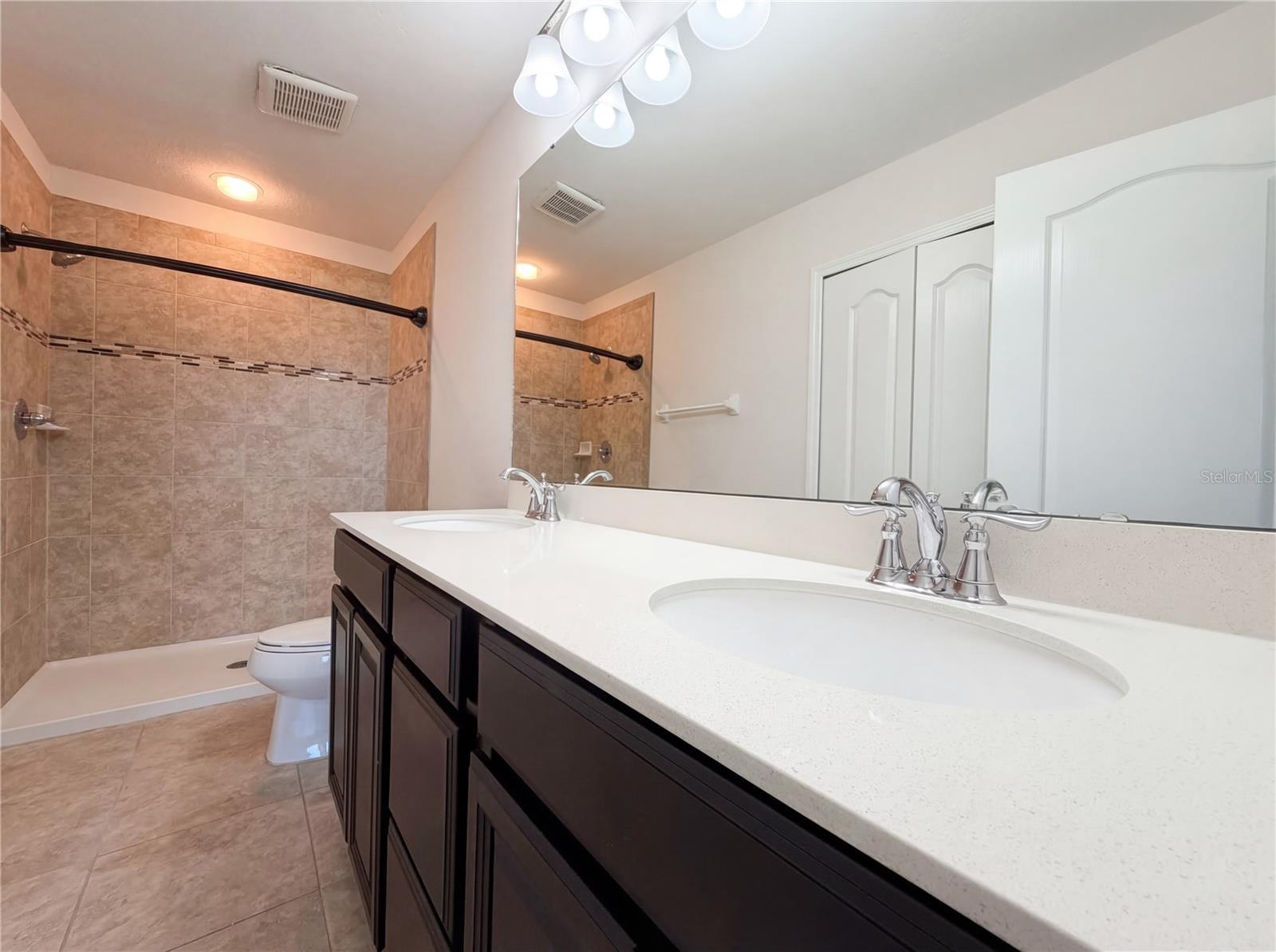 10844 Verawood Dr Property Photo 6