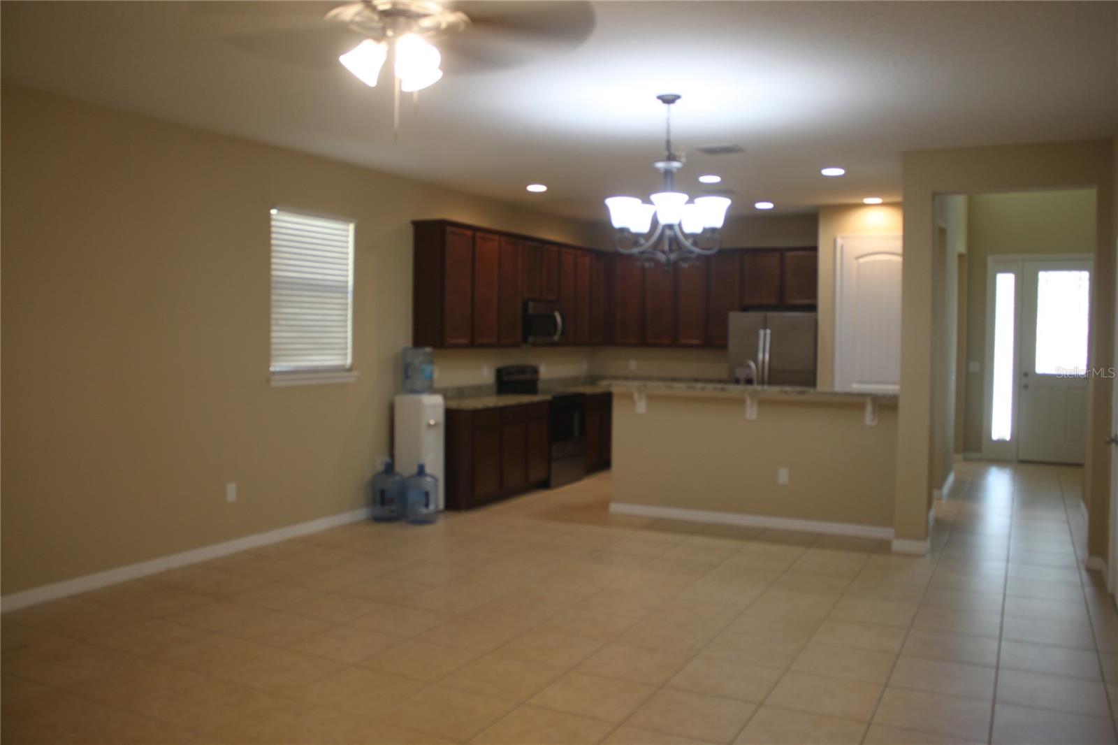 13231 Overstreet Rd Property Photo 6