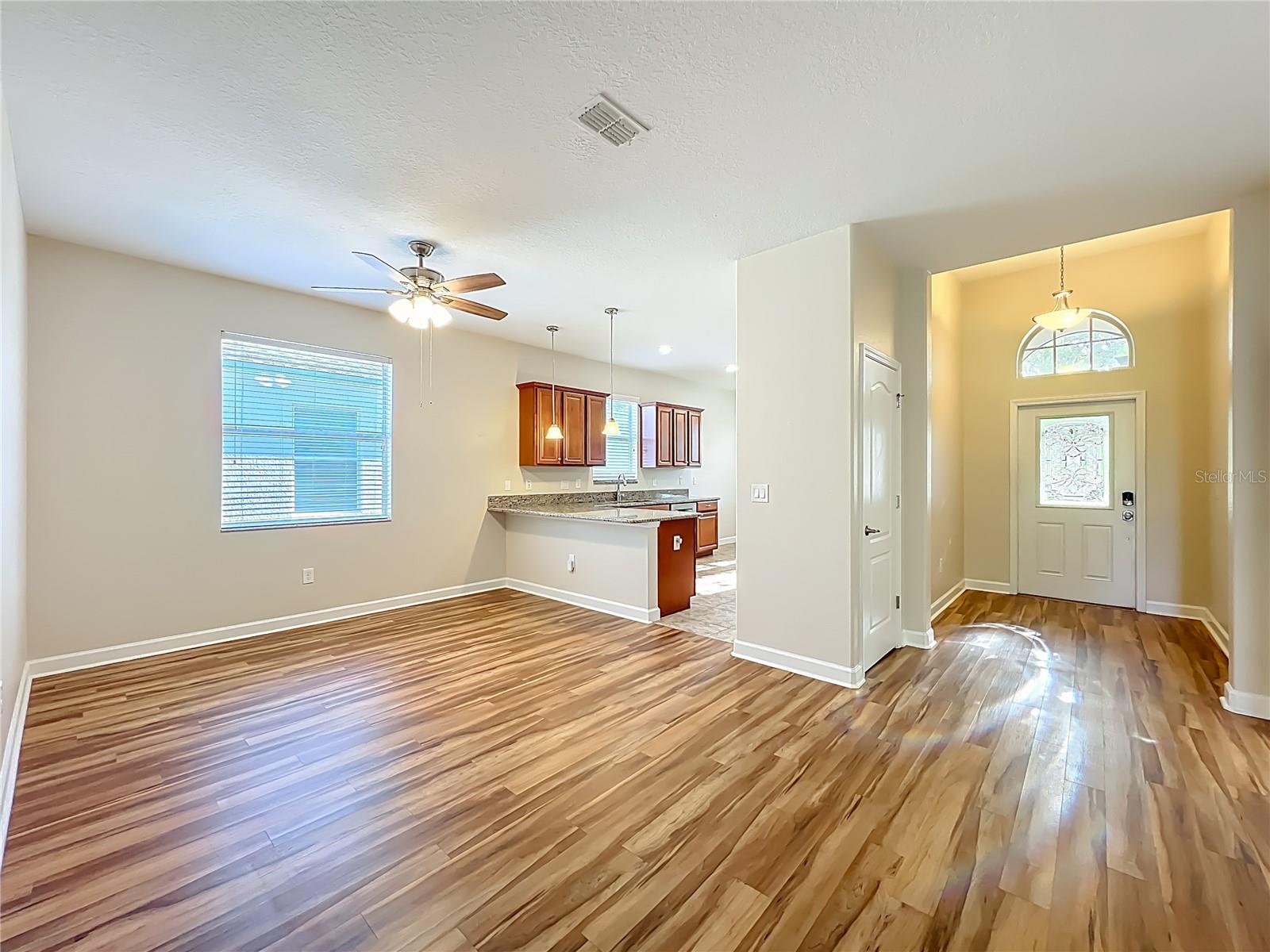 4052 Serena Ln Property Photo 12