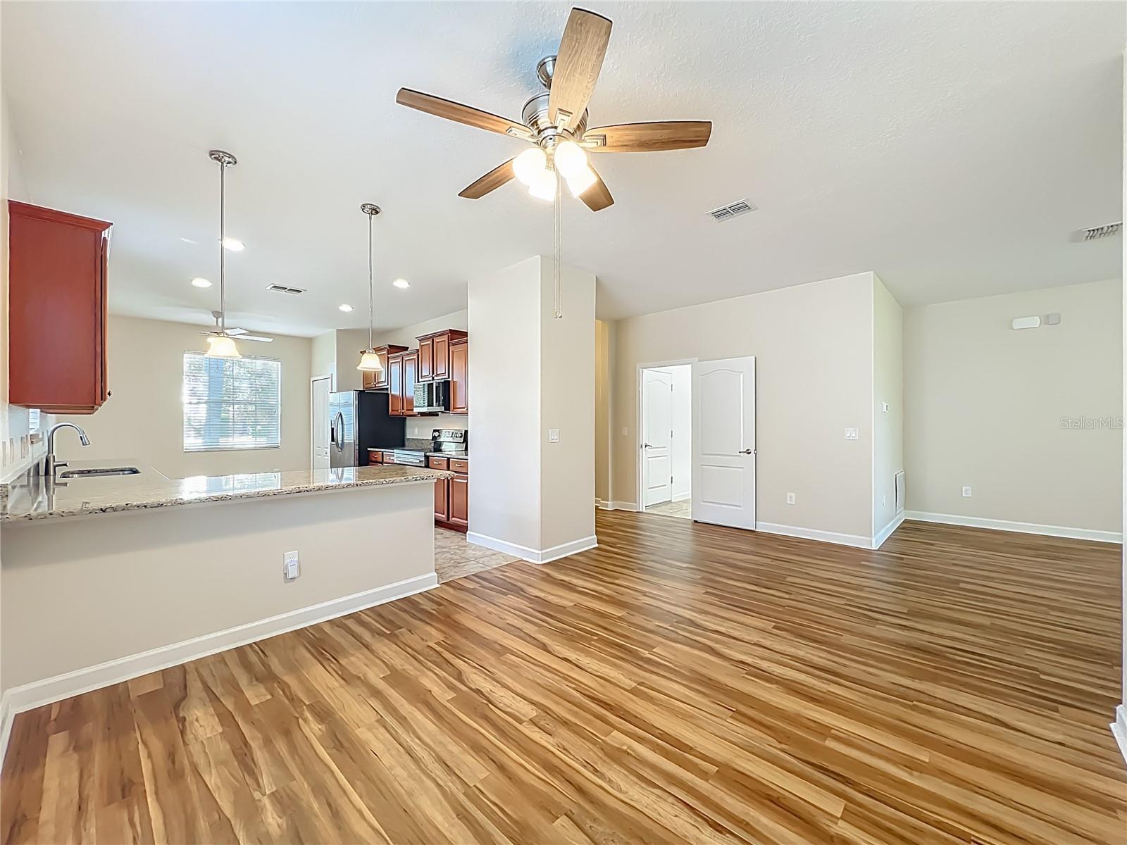 4052 Serena Ln Property Photo 14