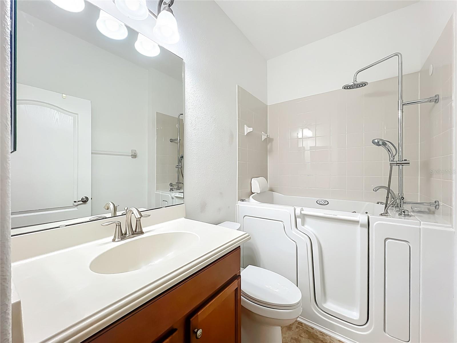 4052 Serena Ln Property Photo 28