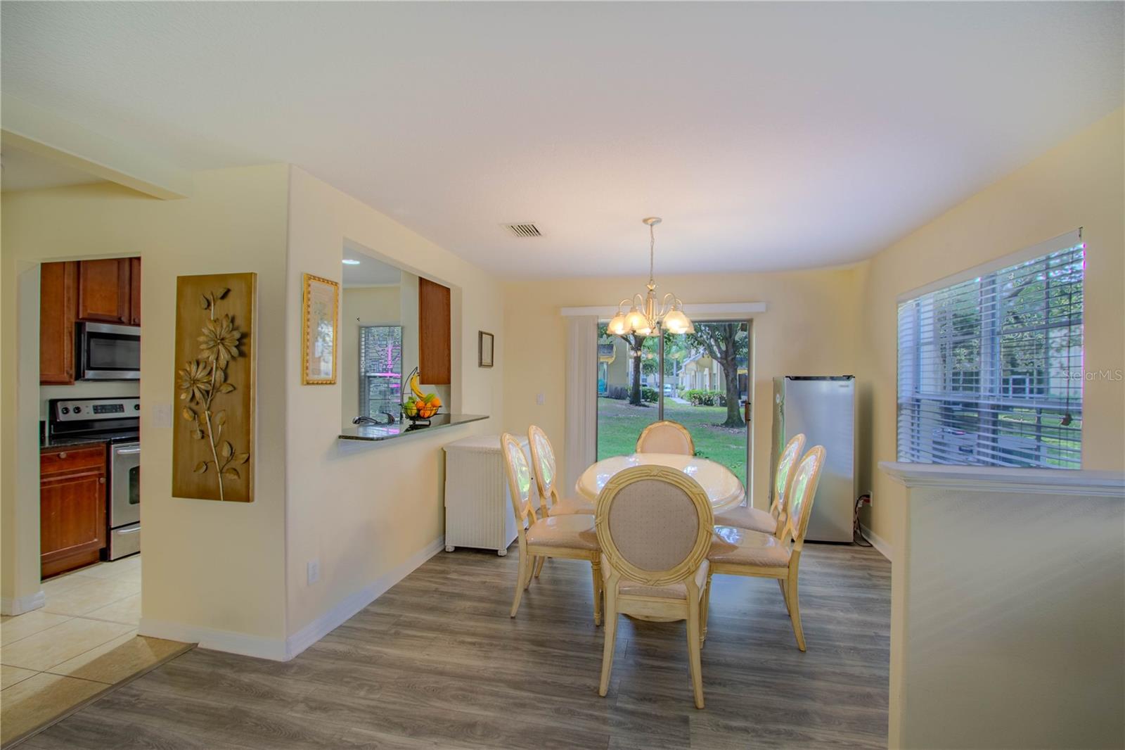 10917 Brickside Ct Property Photo 3