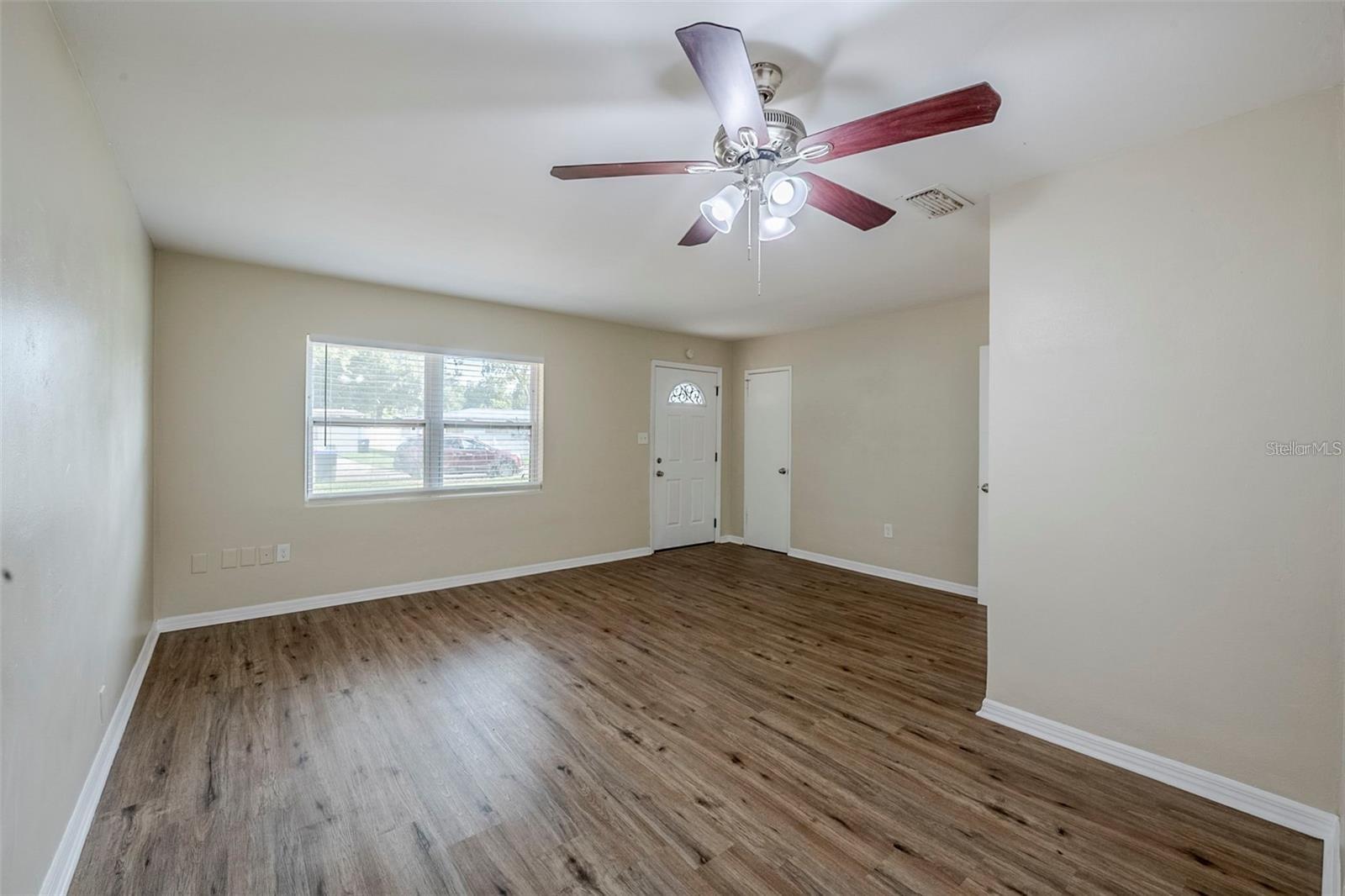 5214 Montague Place Property Photo 5