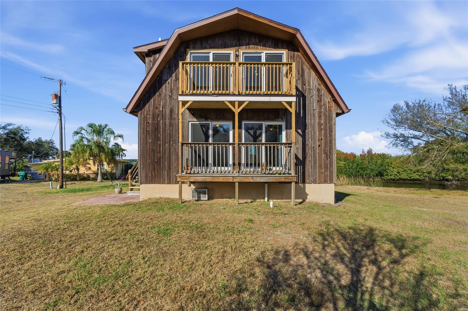 O6392569 Property Photo 1
