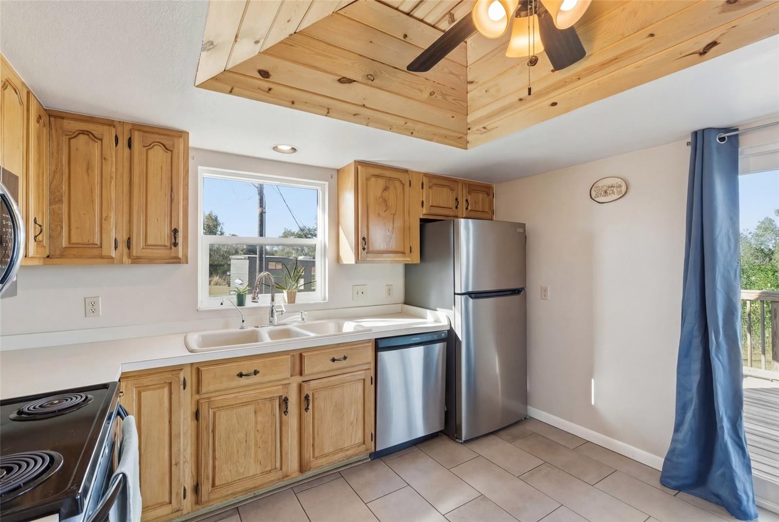 O6392569 Property Photo 19