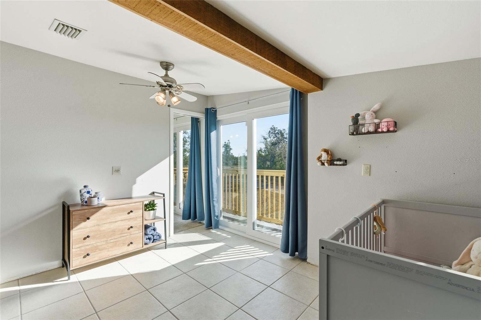 O6392569 Property Photo 29