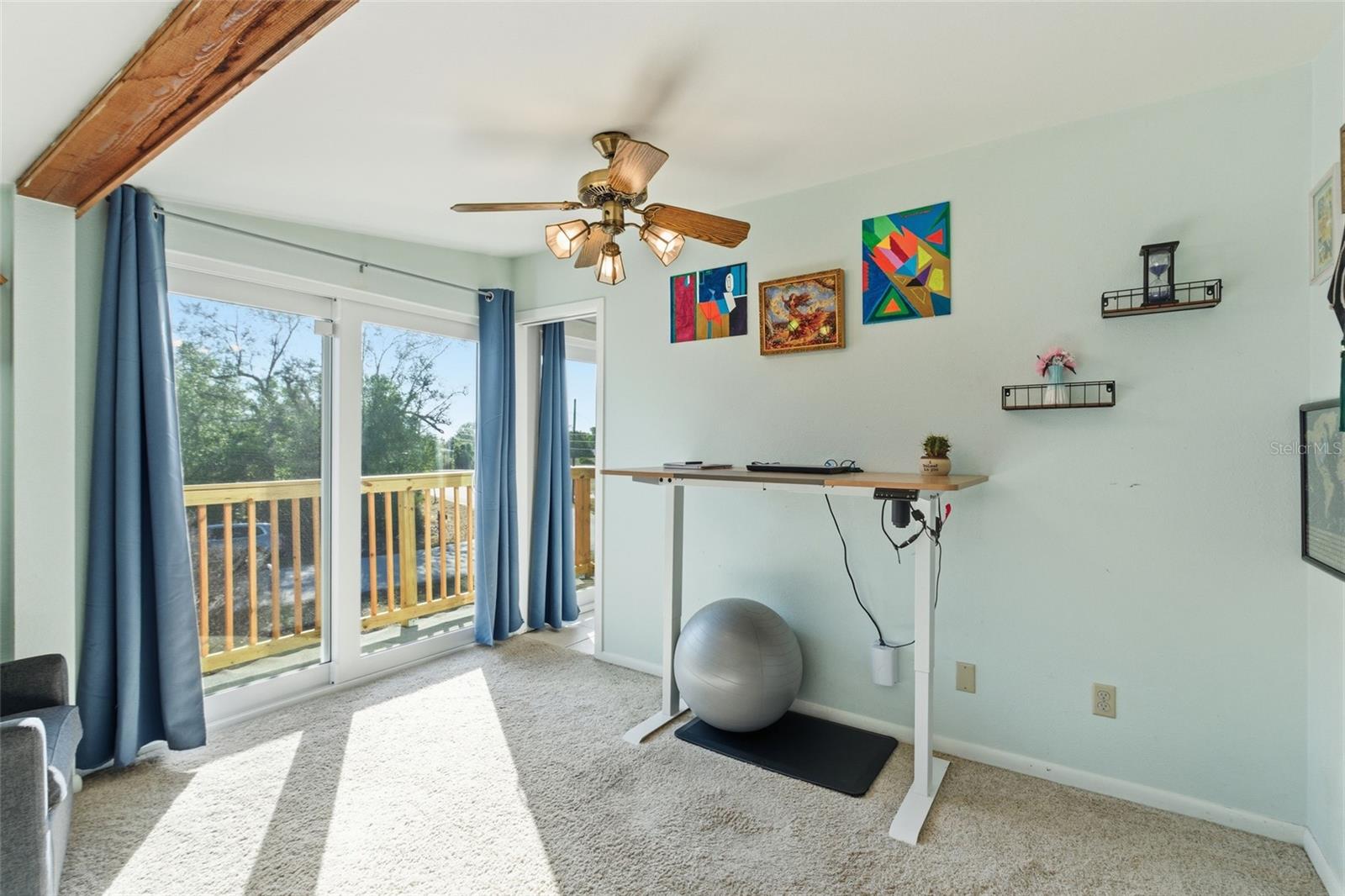 O6392569 Property Photo 32