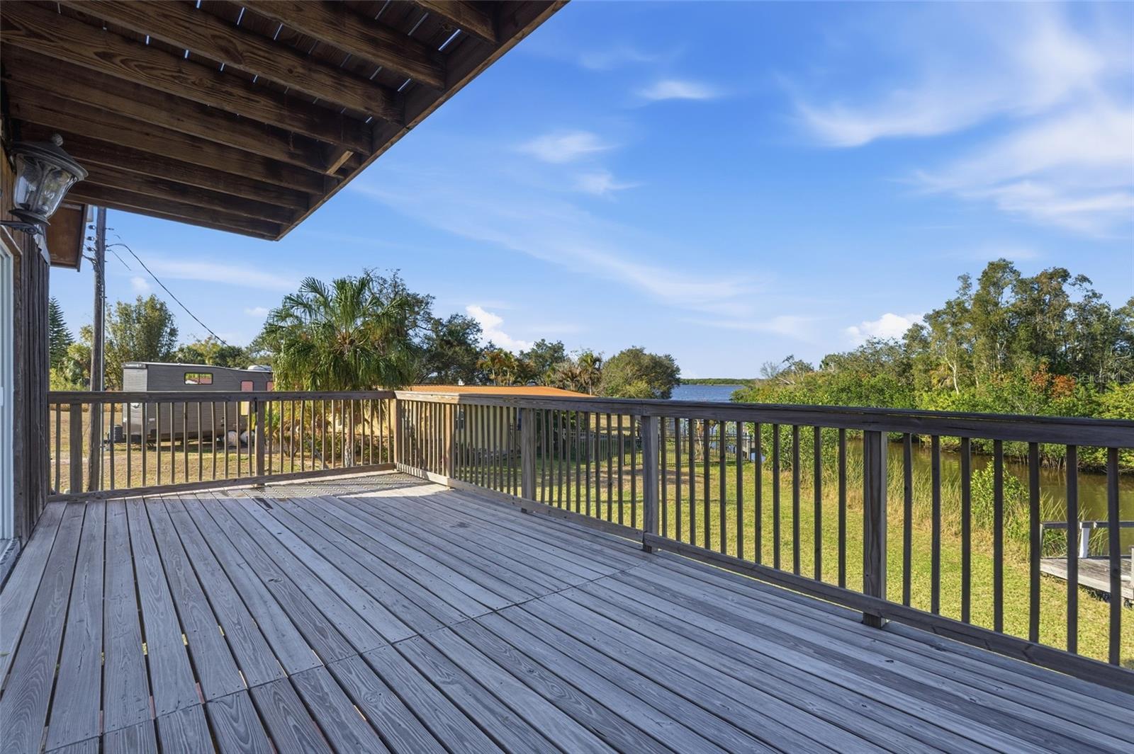 O6392569 Property Photo 54