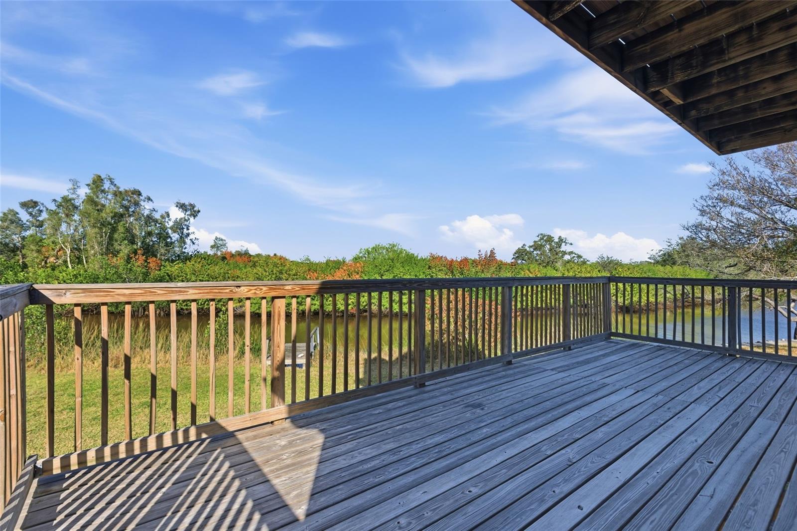 O6392569 Property Photo 55