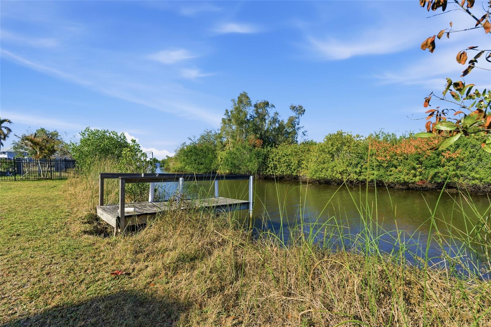 O6392569 Property Photo 59