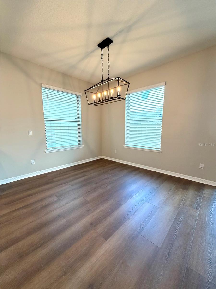 9872 Aurea Moss Ln Property Photo 12