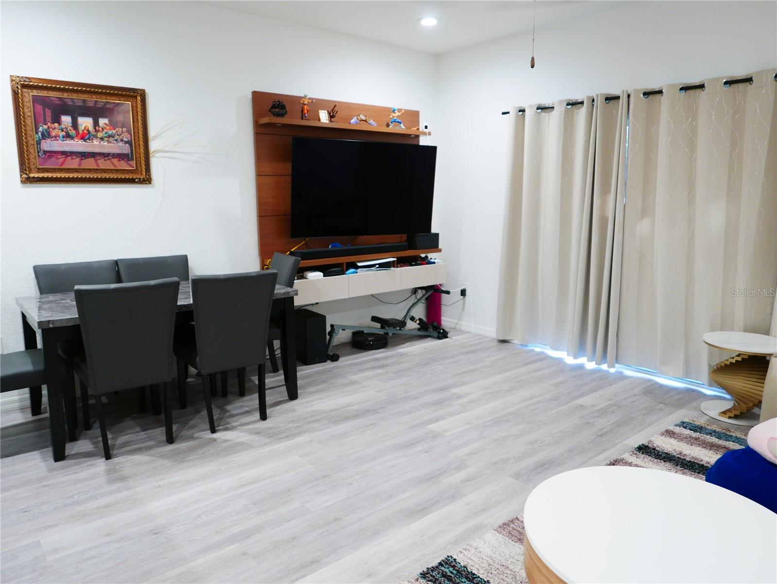 4769 Vignette Way Property Photo 4