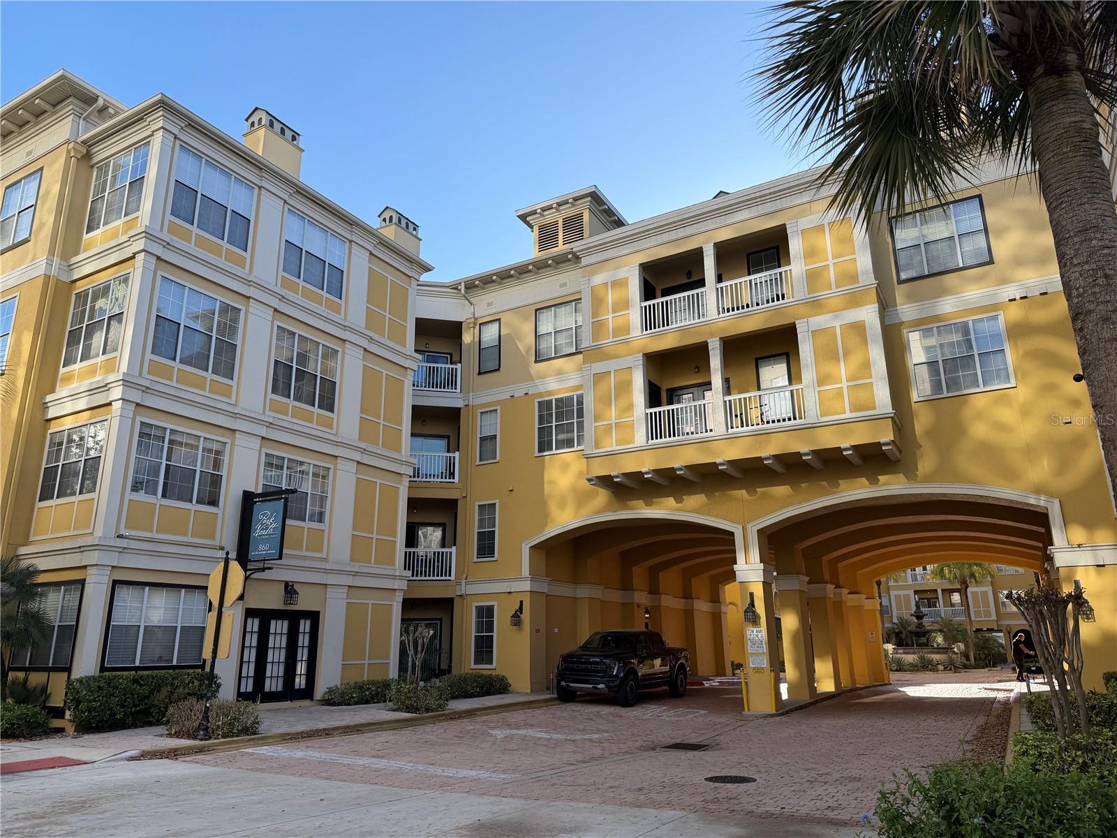 860 N Orange Ave #301 Property Photo 1