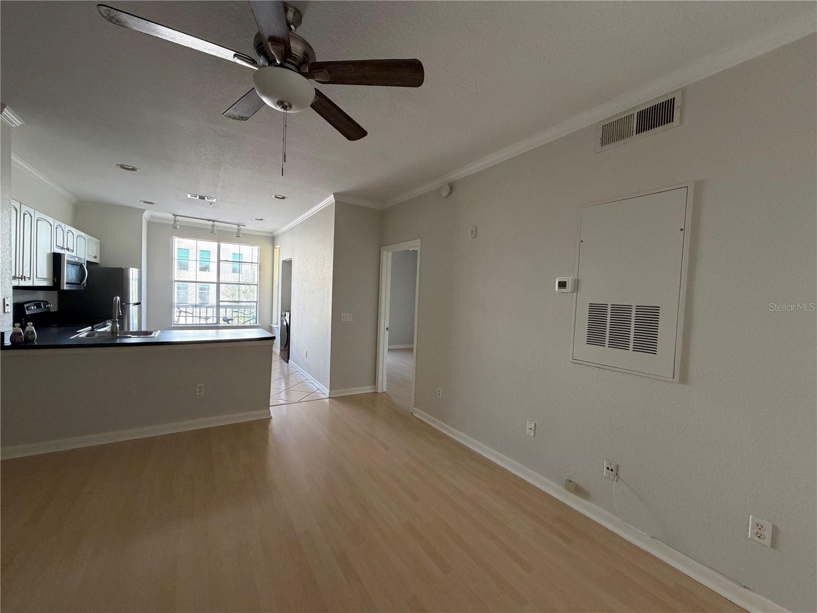 860 N Orange Ave #301 Property Photo 6