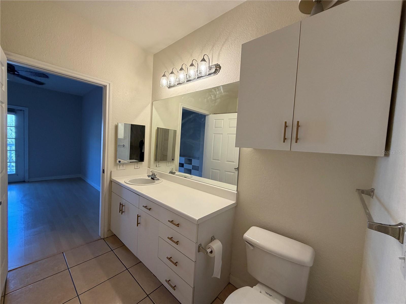 860 N Orange Ave #301 Property Photo 14