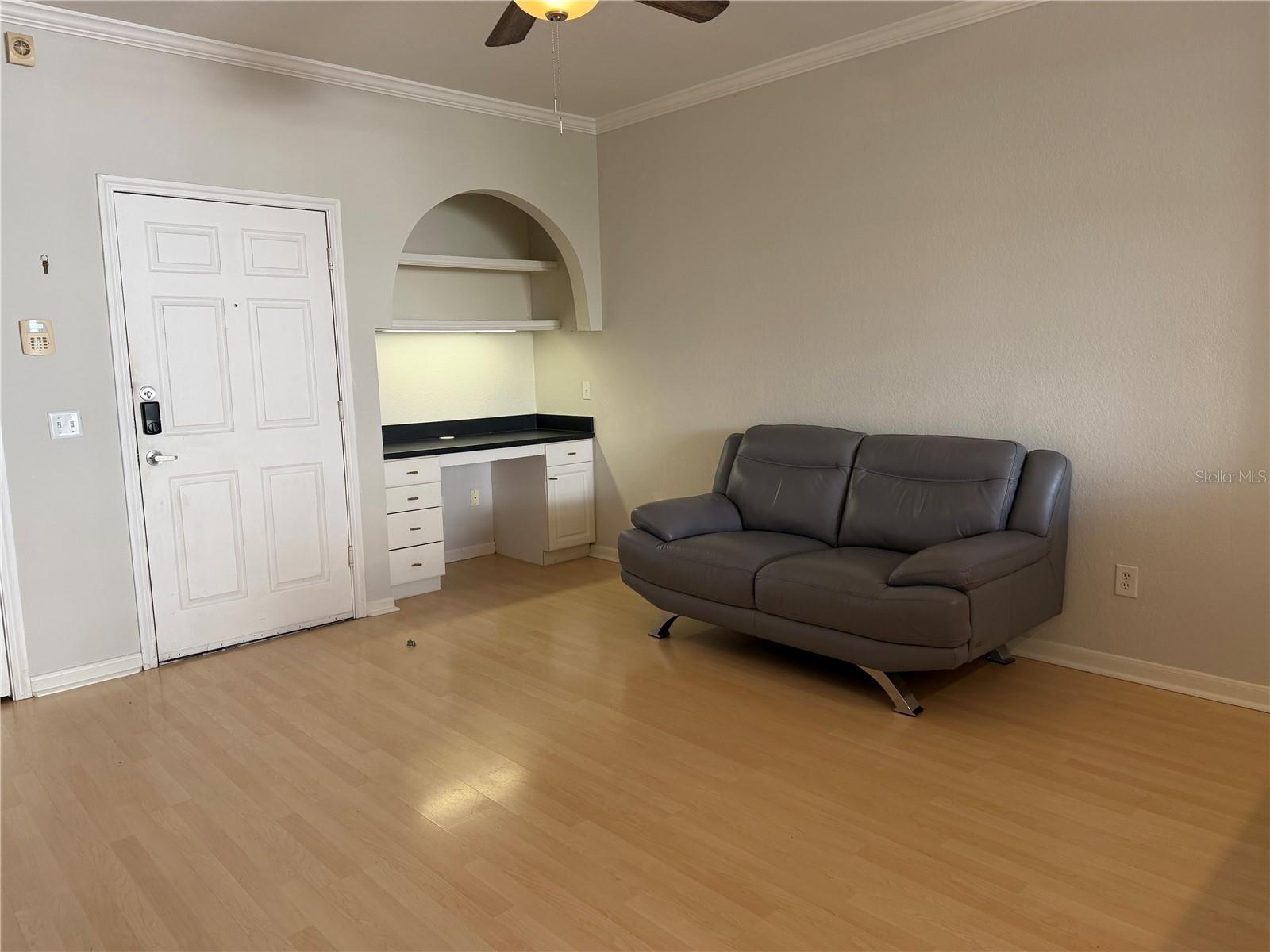 860 N Orange Ave #301 Property Photo 18