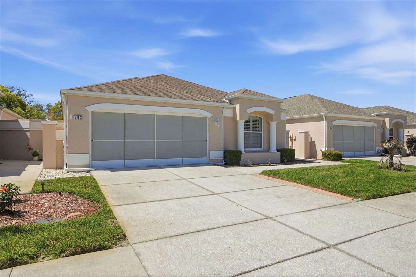 363 Royal Palm Way Property Photo 2