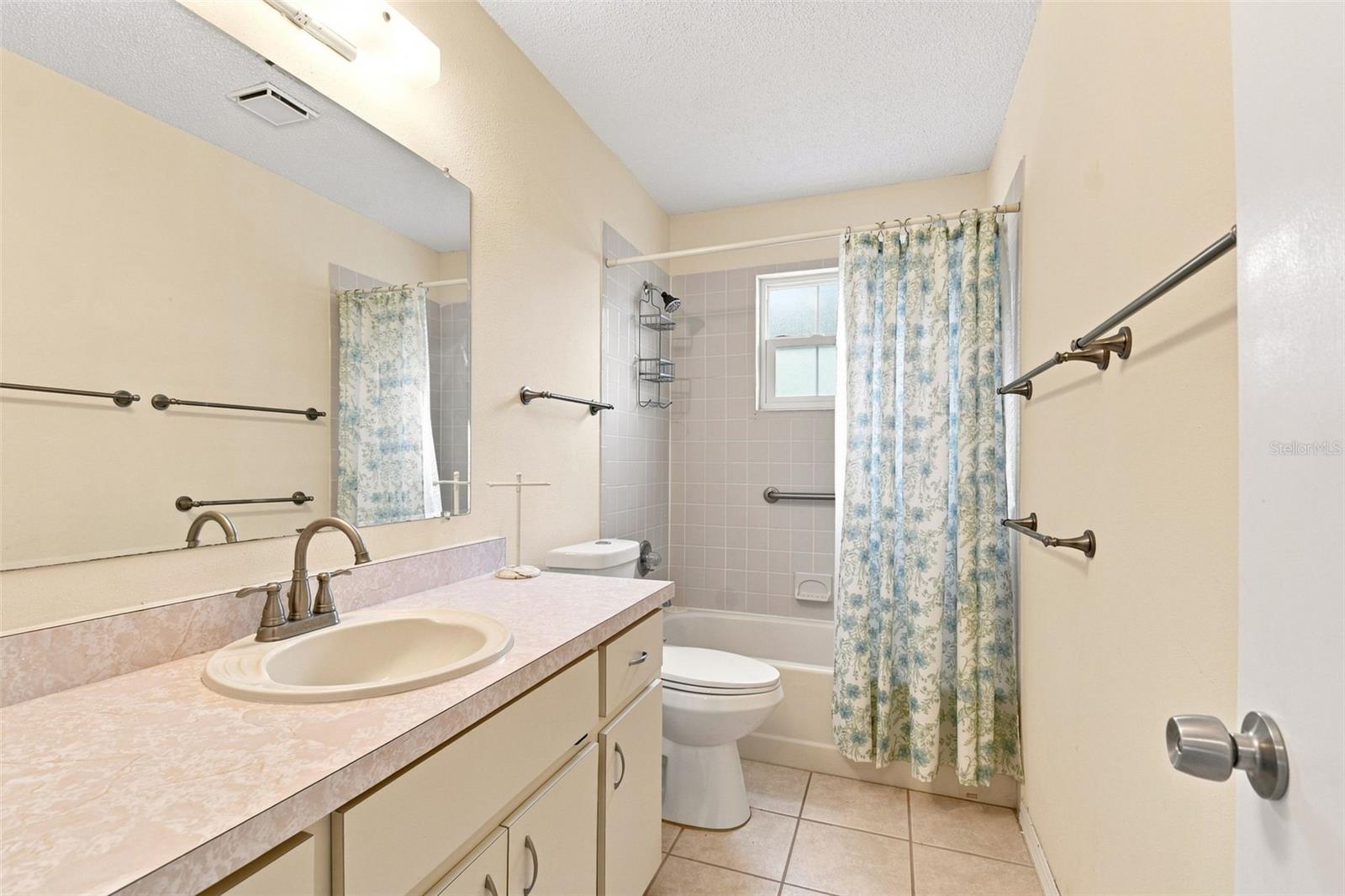 2720 Banyan Dr Property Photo 23