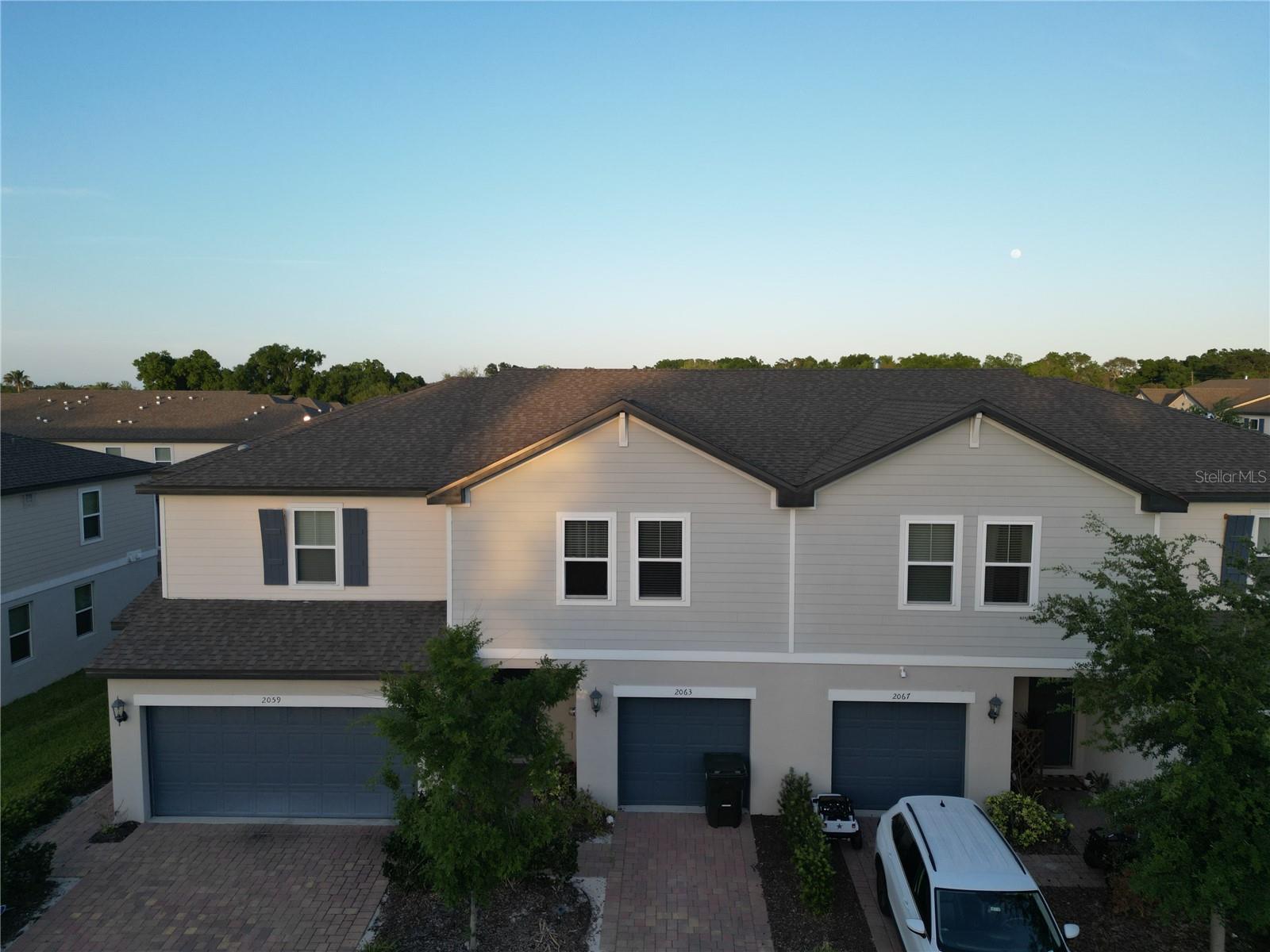 2063 Harebell Ln Property Photo 3