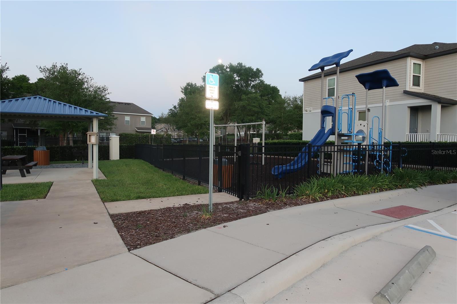 2063 Harebell Ln Property Photo 14