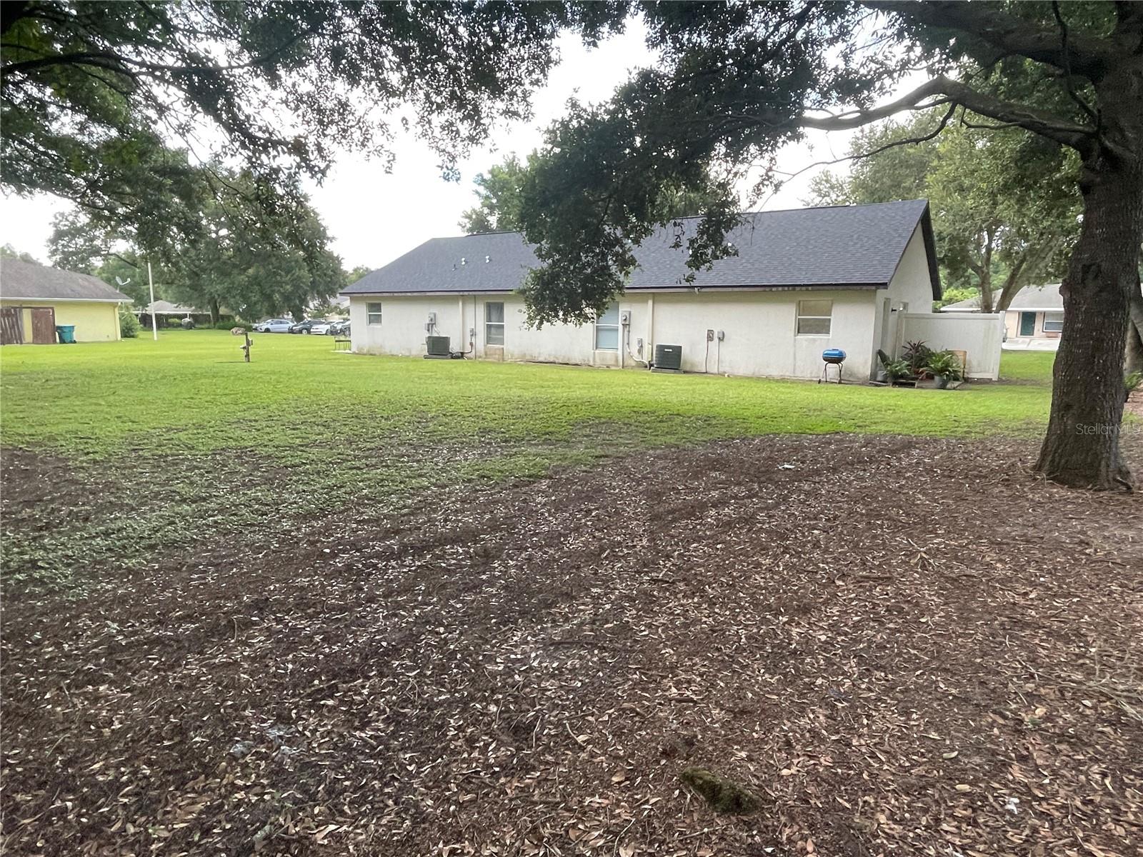 1783 108th Ln #a & B Property Photo 4
