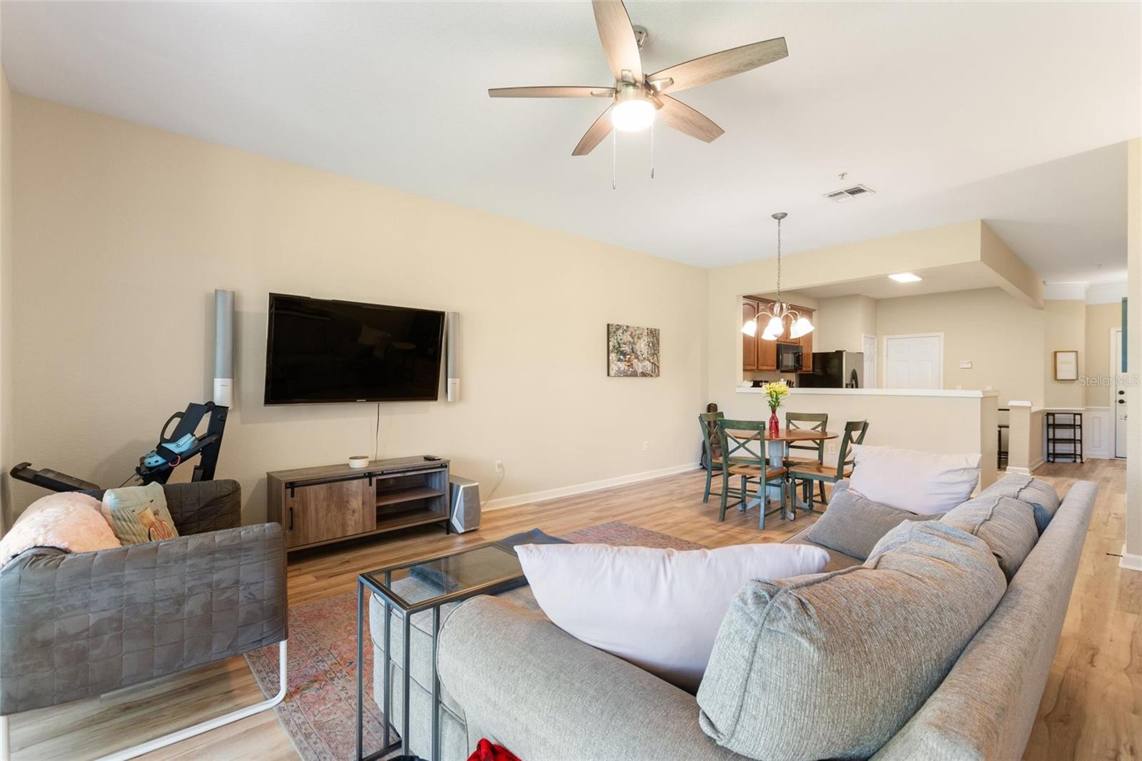 6342 Daysbrook Dr #103 Property Photo 14