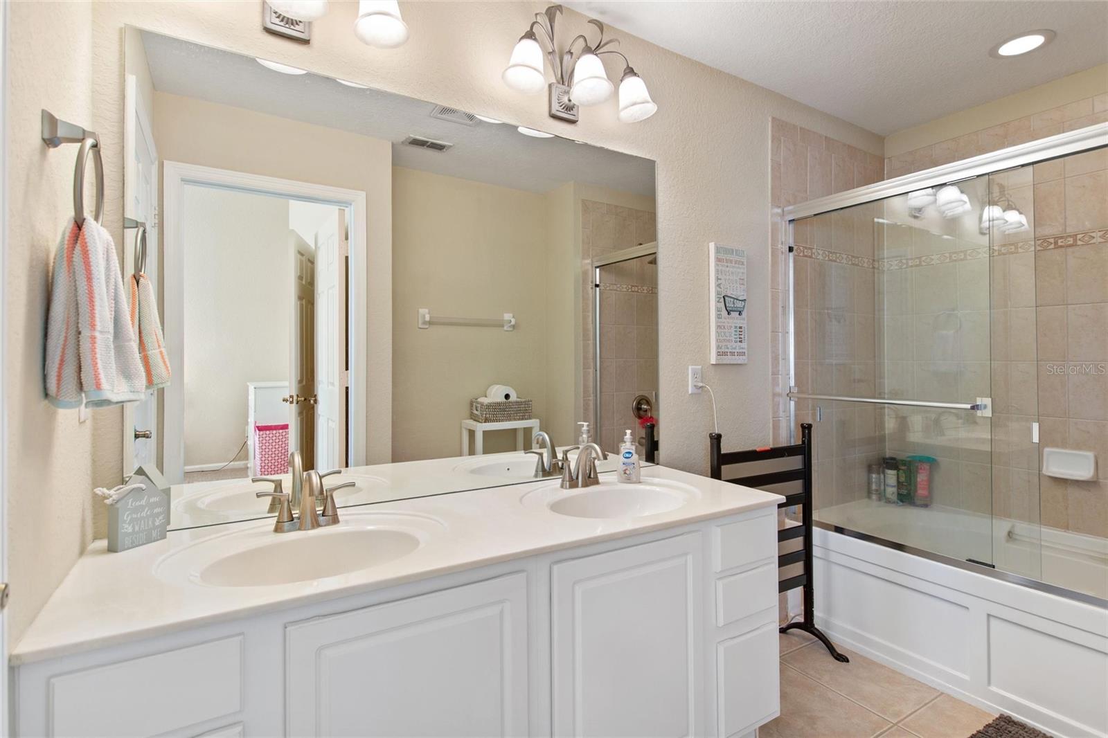6342 Daysbrook Dr #103 Property Photo 21