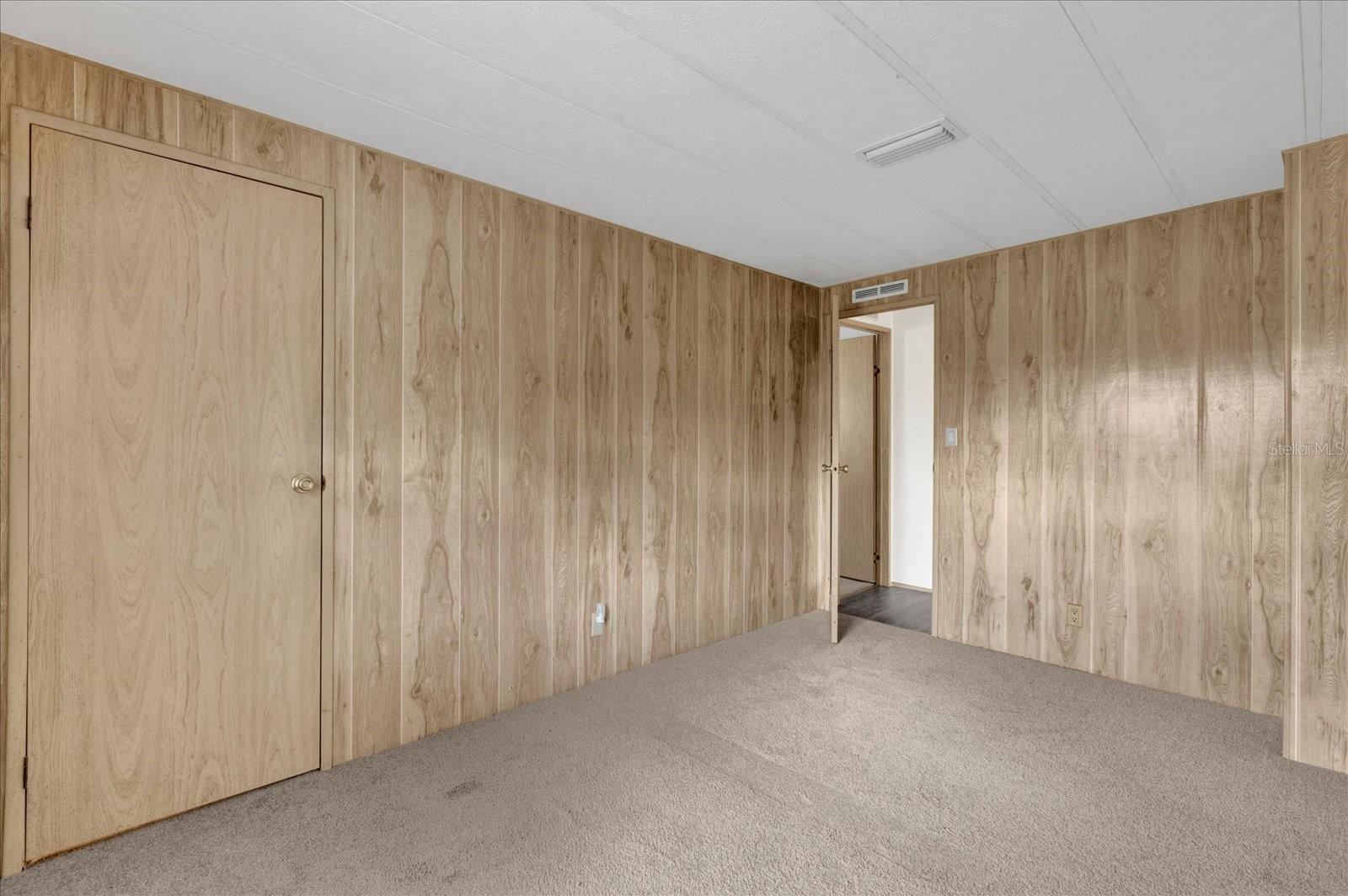 415 S Timber Trl Property Photo 17