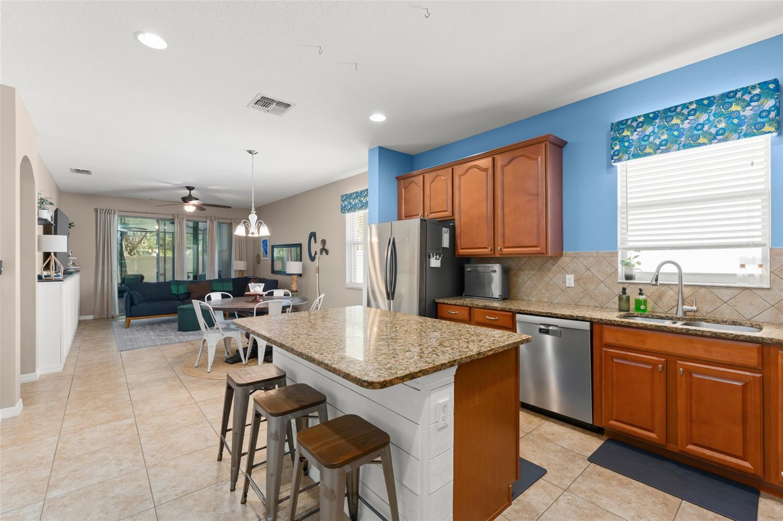 1444 Pine Marsh Loop Property Photo 9