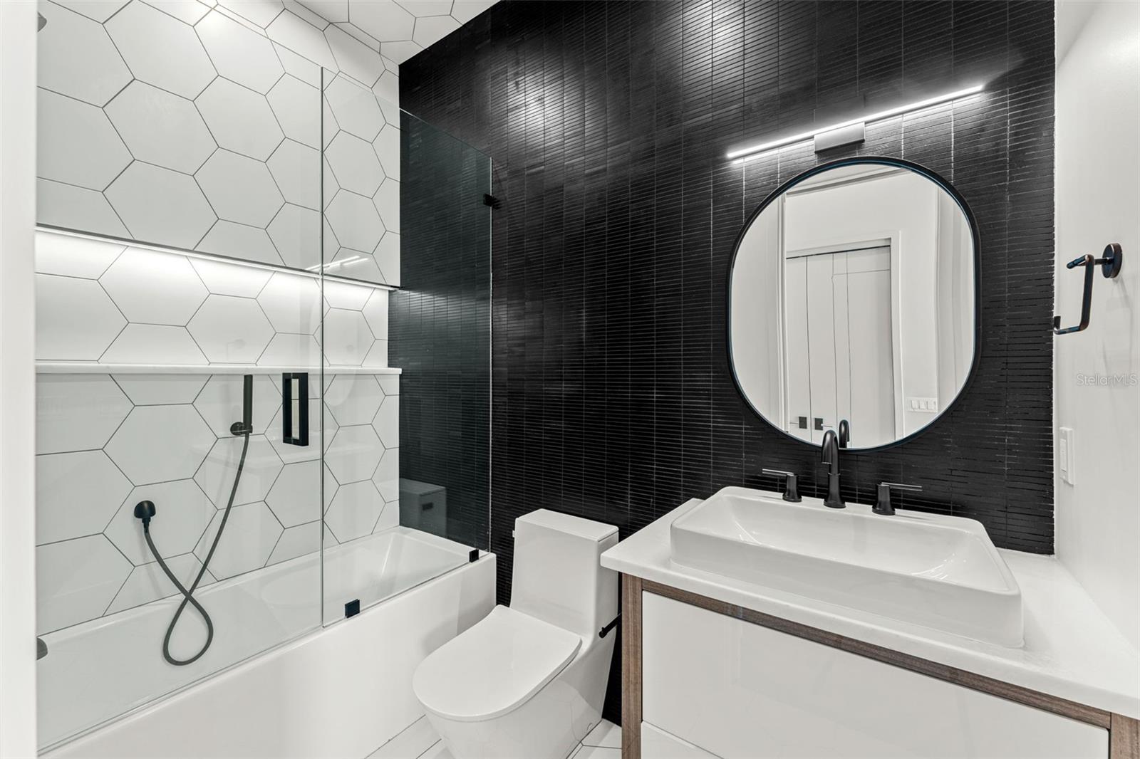 1194 N Peninsula Ave Property Photo 64