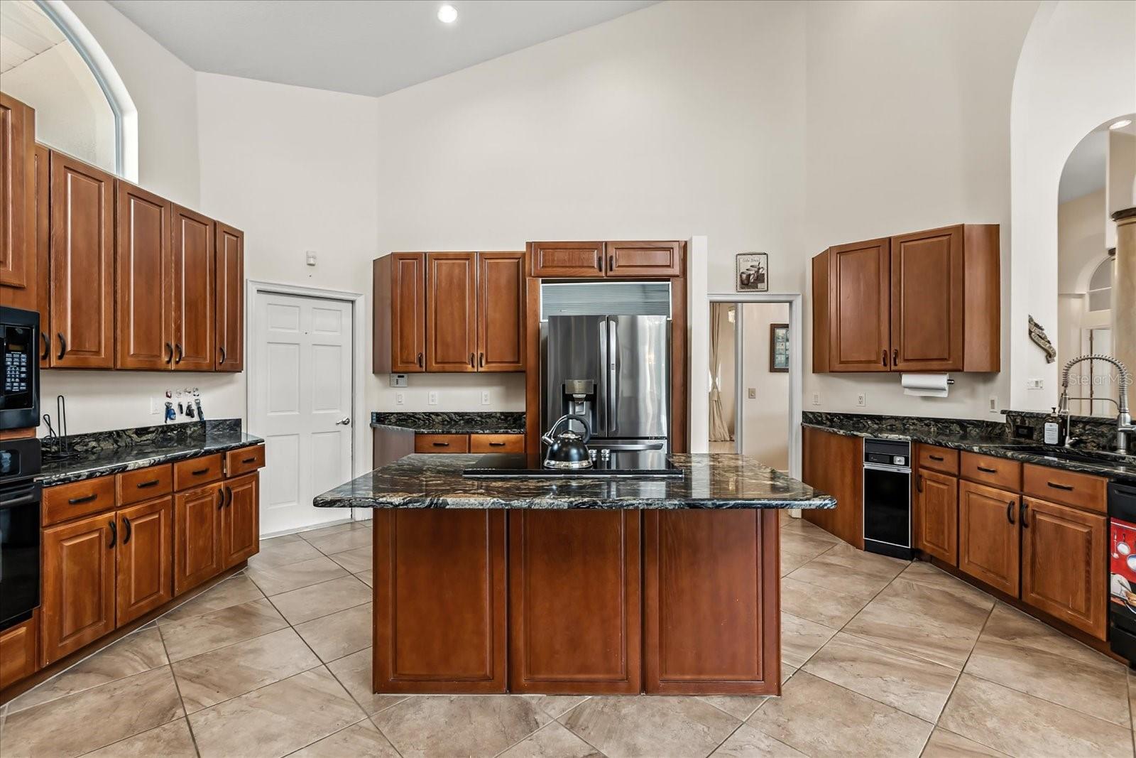 1036 Golf Valley Dr Property Photo 5