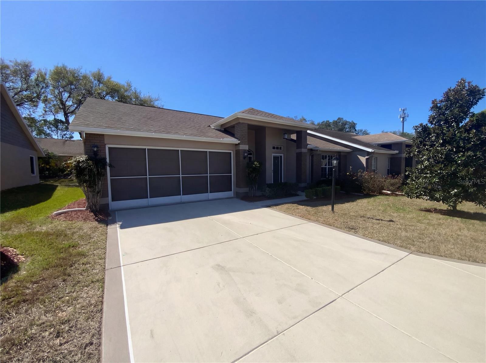 7410 WILLOW BROOK DR Property Photo 1
